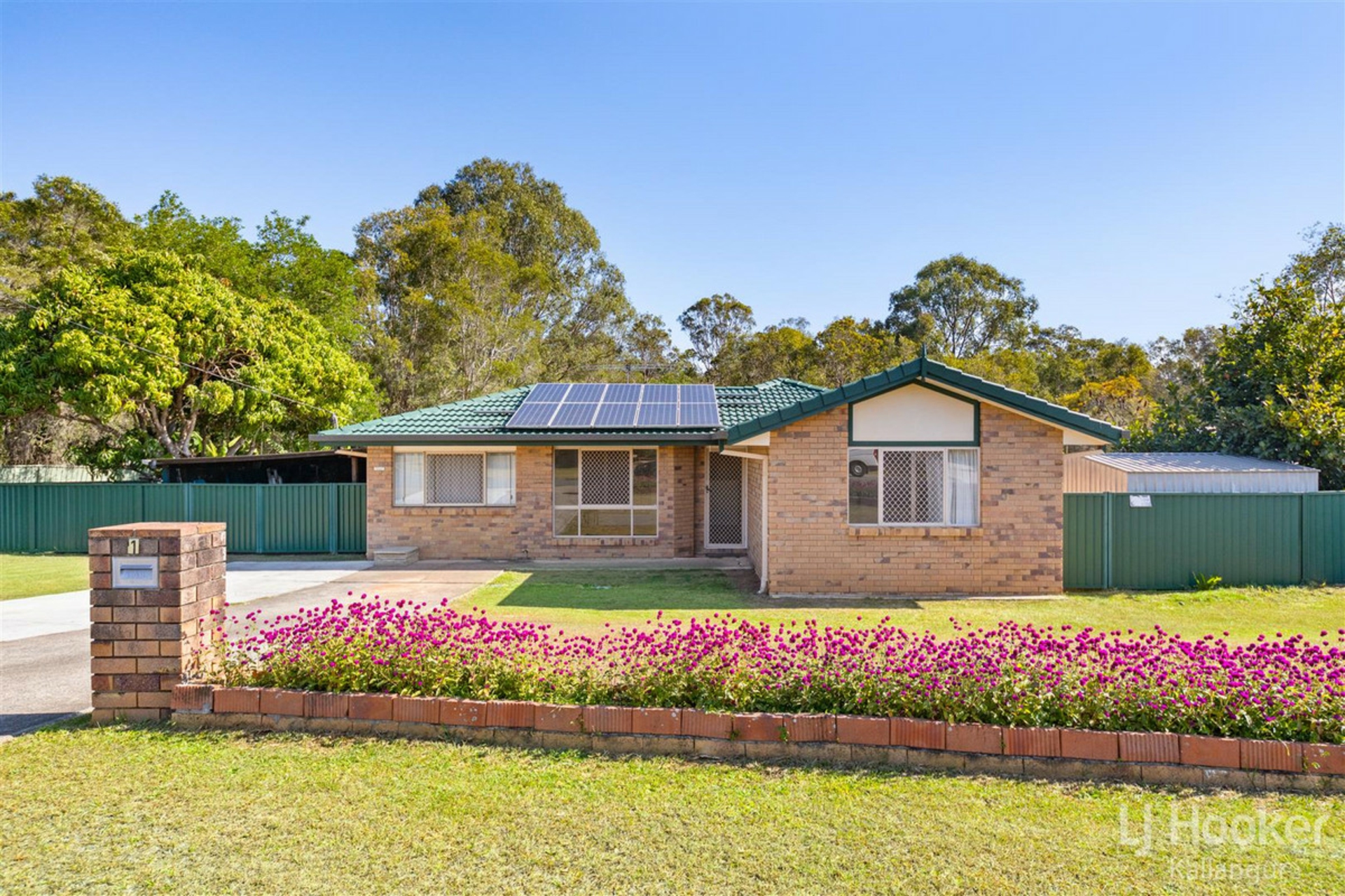 1 Theten Court Kallangur QLD