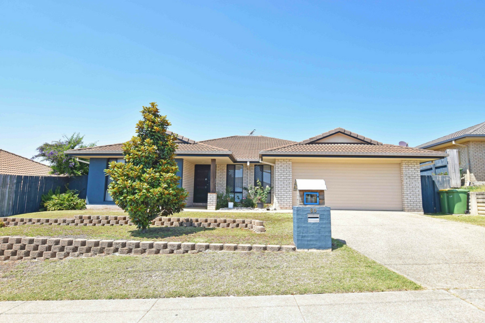 83 Whitehorse Road Kallangur QLD