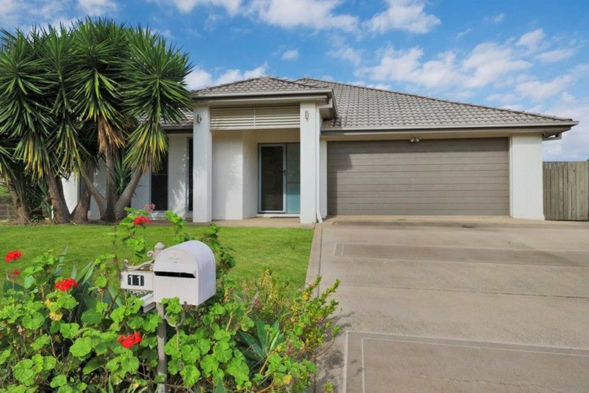 11 Diane Parade Kallangur QLD