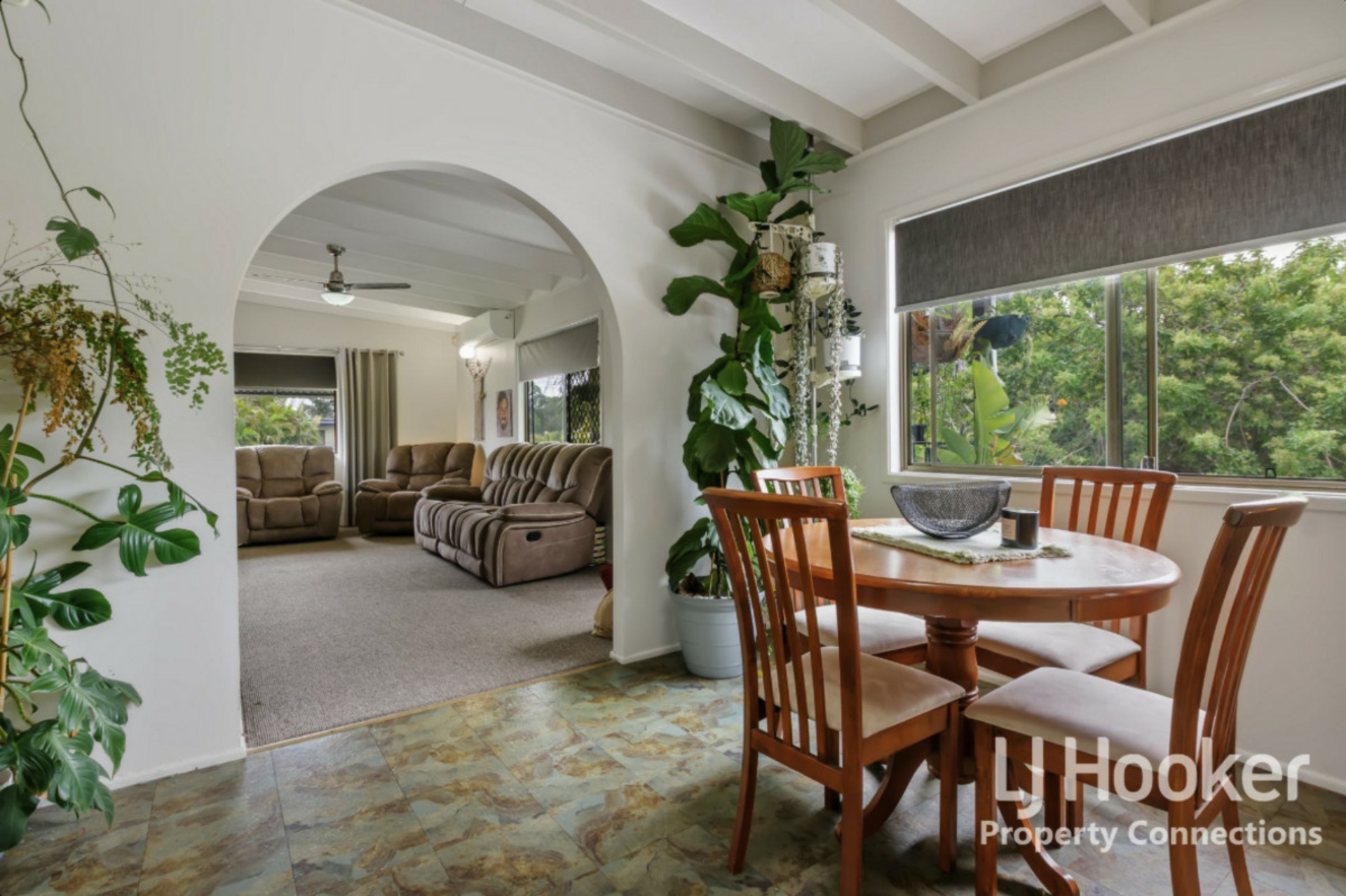 10 Bisschop Street, DECEPTION BAY