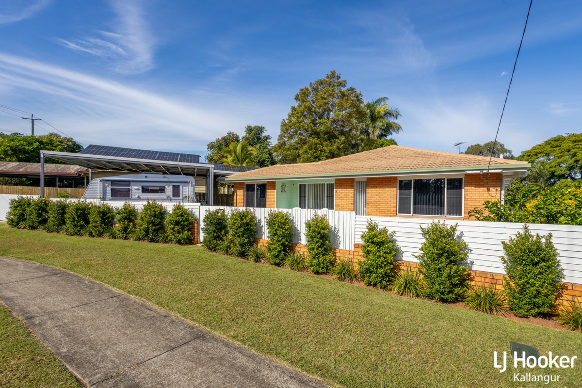 1 Crest Street, KALLANGUR