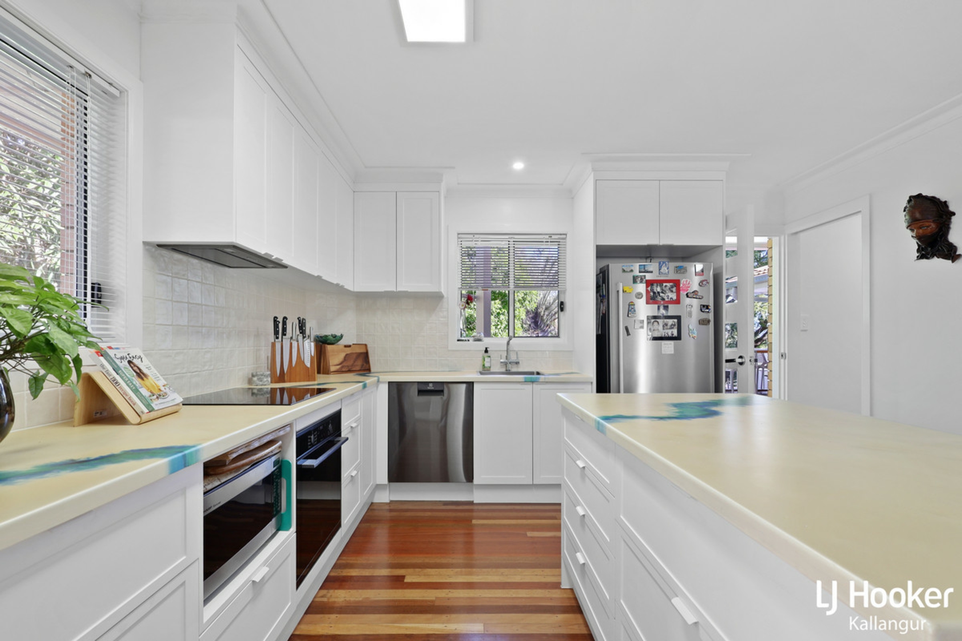 1 Crest Street, KALLANGUR