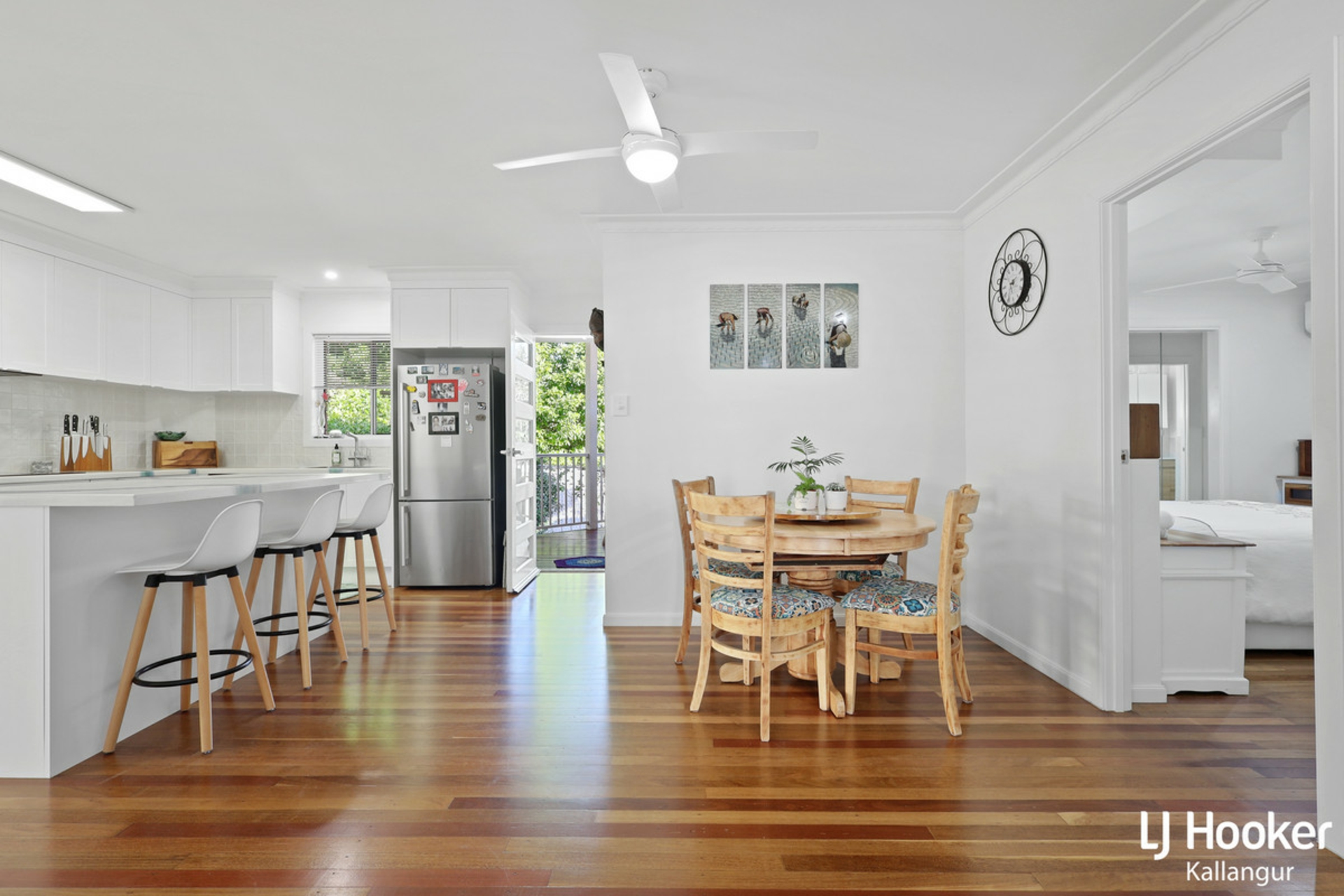 1 Crest Street, KALLANGUR