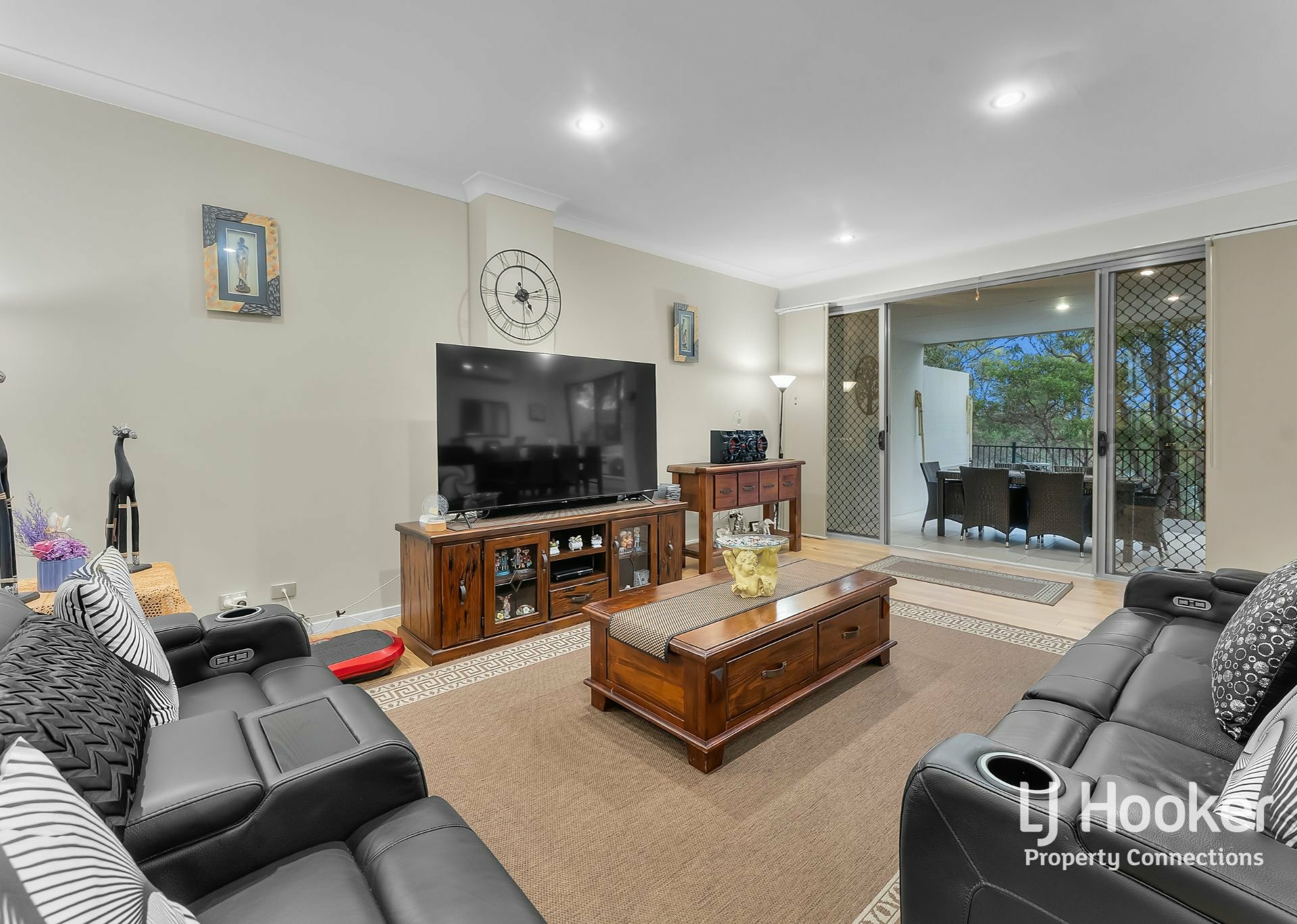 51/37 Wagner Road — photo 6 of 24