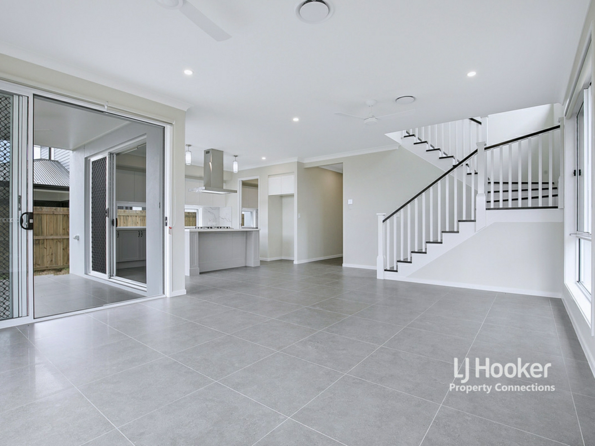 14 Tiffany Street — photo 2 of 24