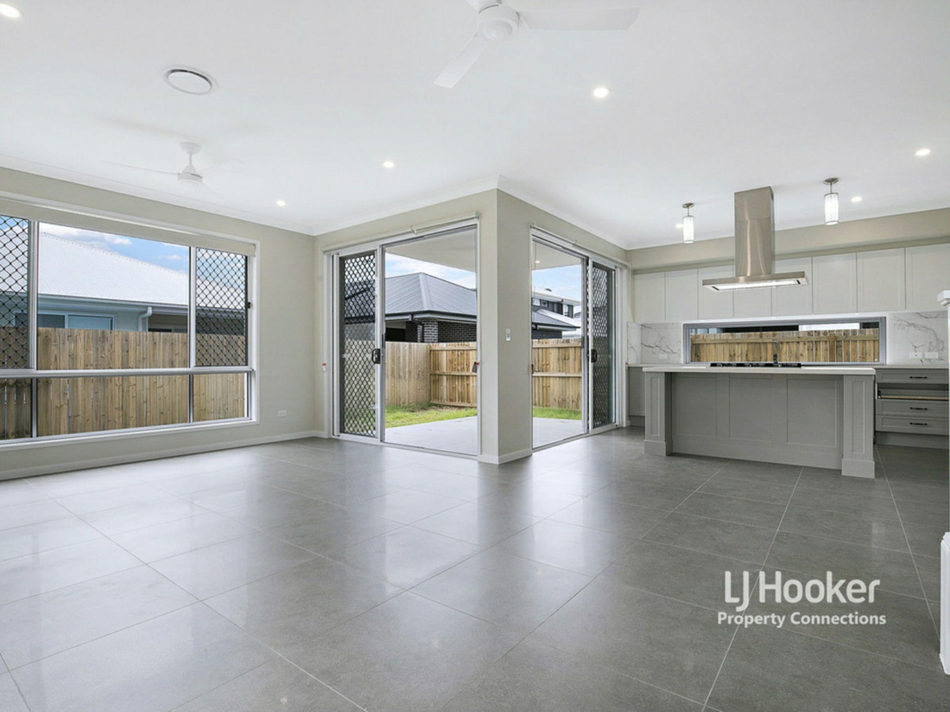 14 Tiffany Street — photo 5 of 24