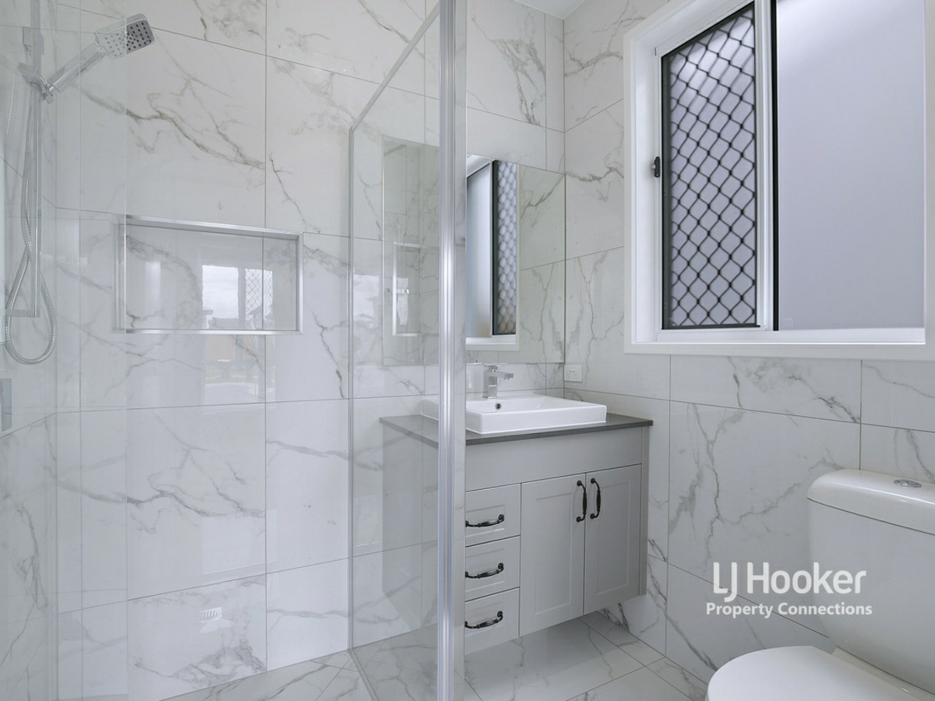 14 Tiffany Street — photo 10 of 24