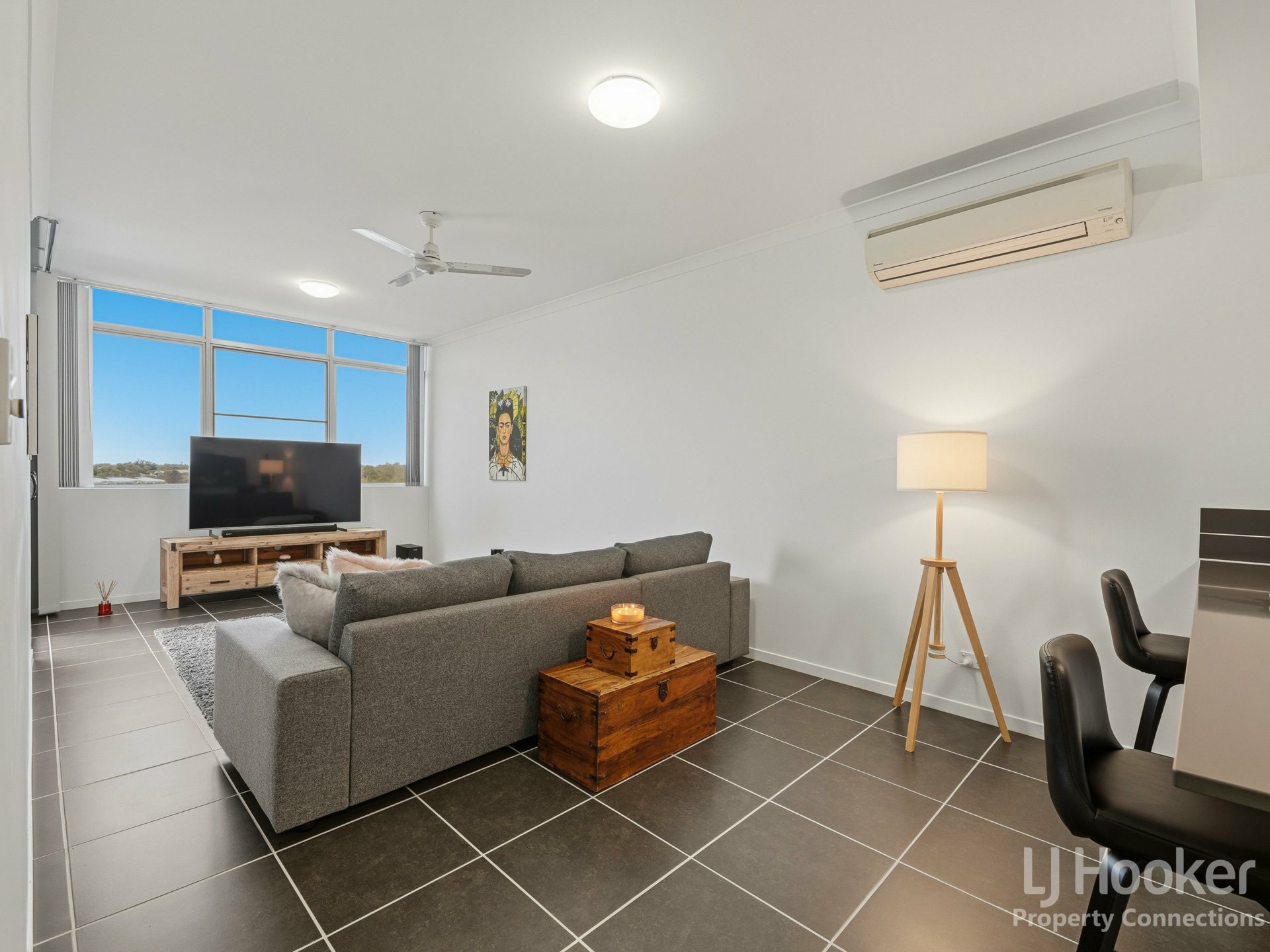 33/3 McLennan Court — photo 6 of 23