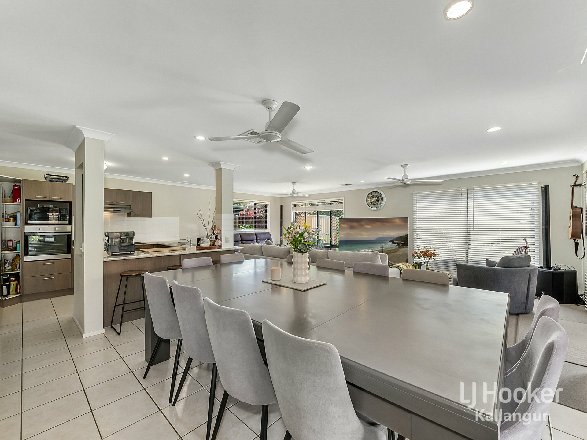 33 Allison Drive — photo 4 of 14