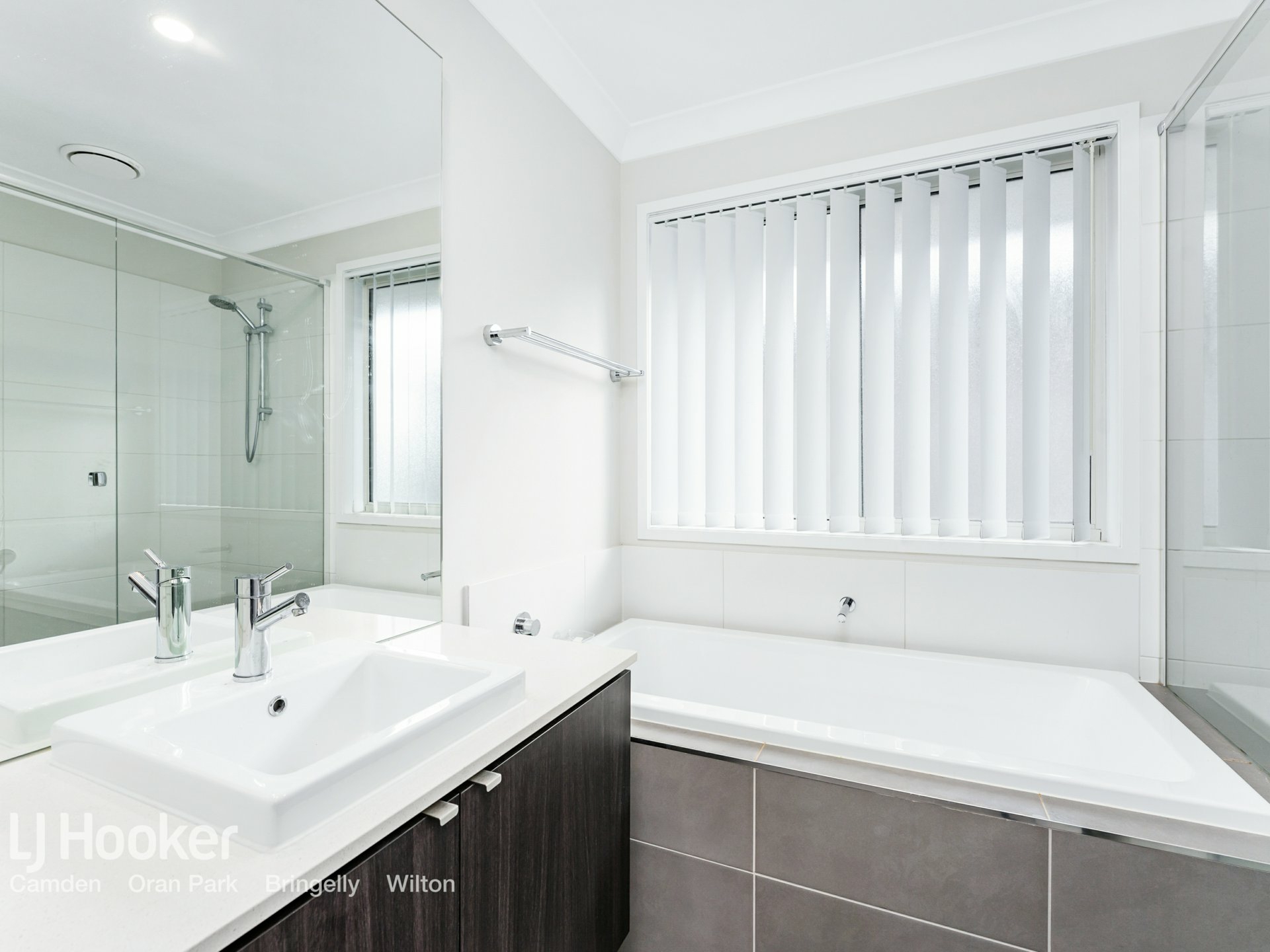 43 Vanderfield Crescent, ORAN PARK