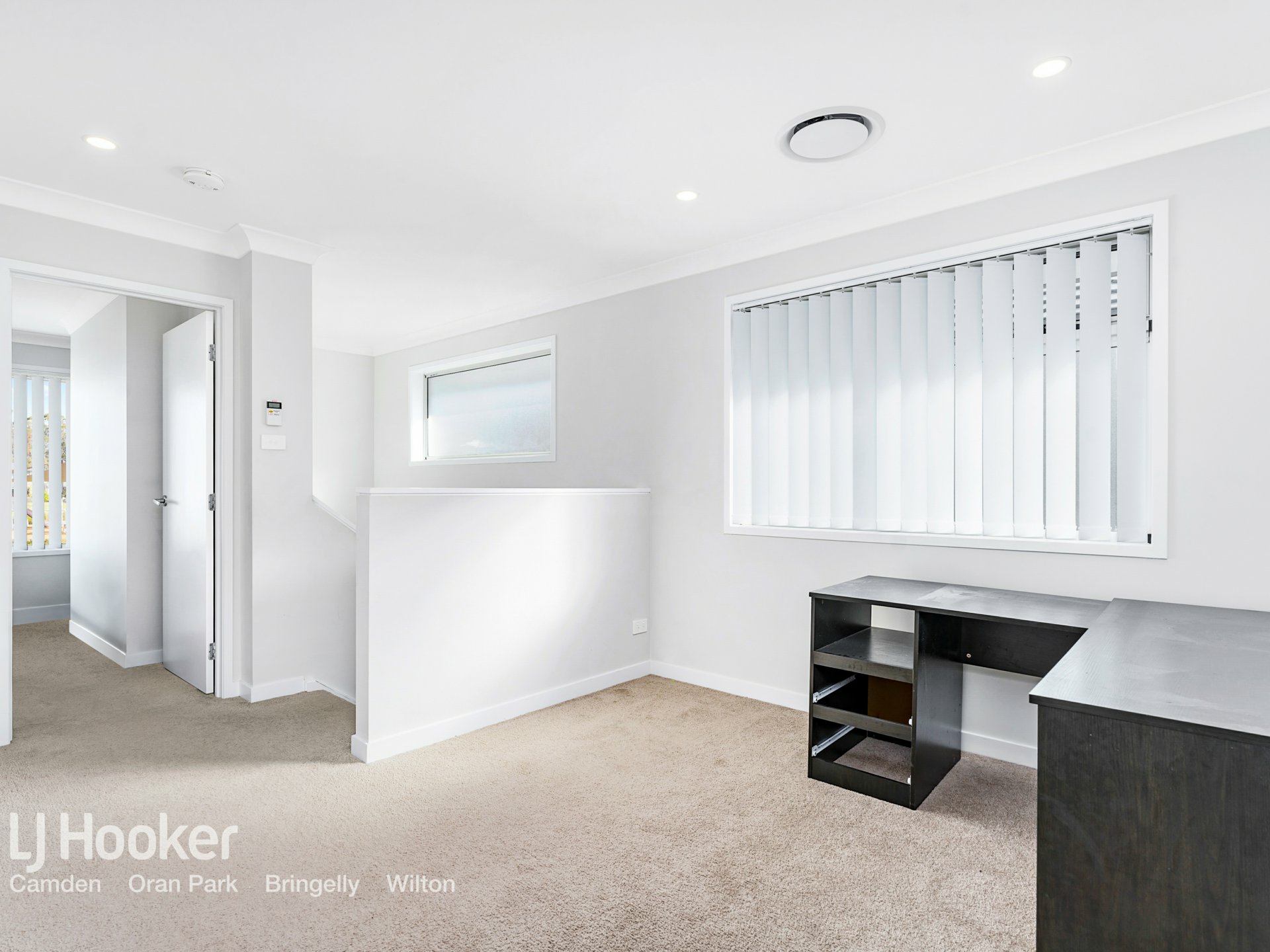 43 Vanderfield Crescent, ORAN PARK