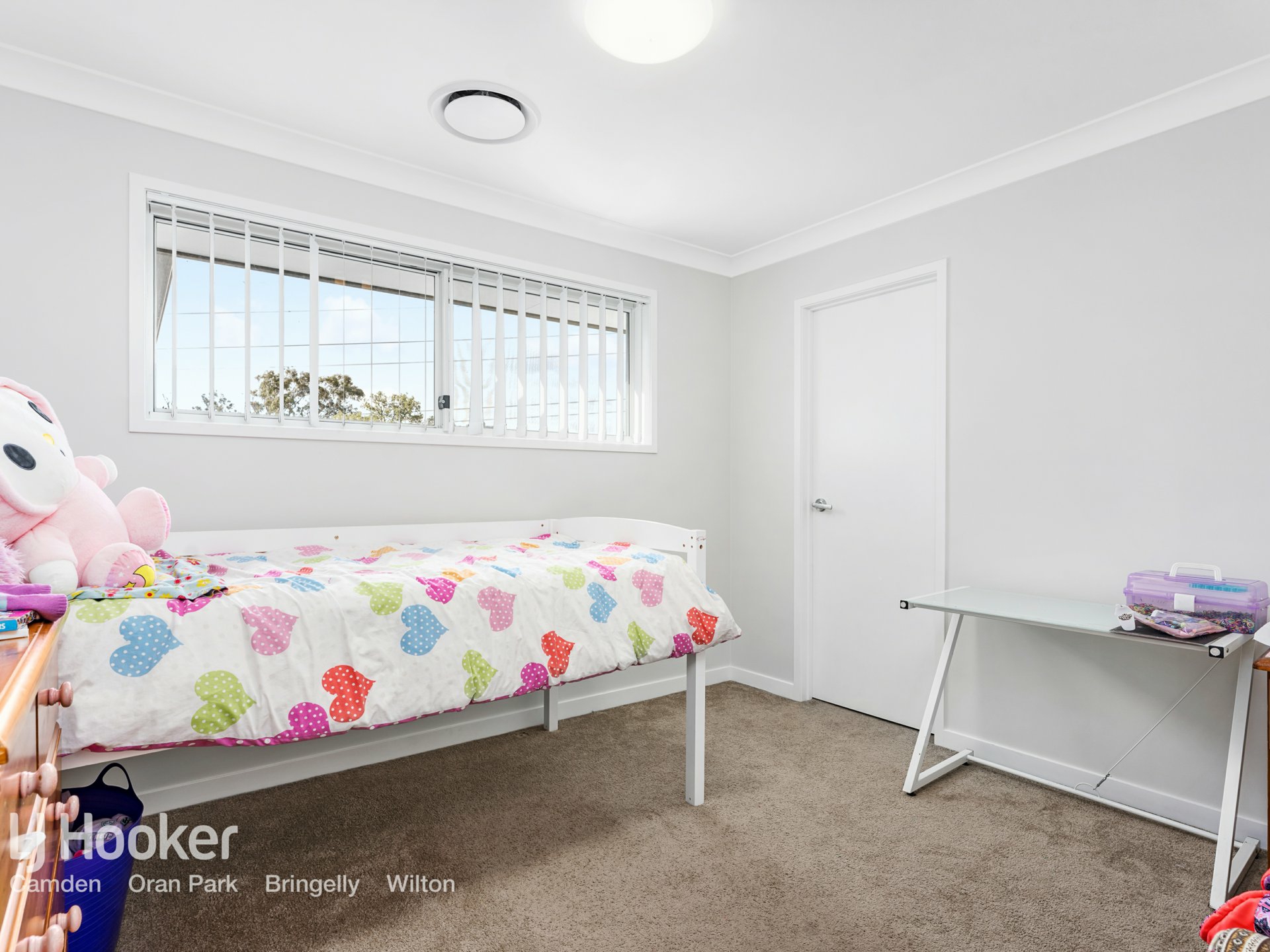 43 Vanderfield Crescent, ORAN PARK