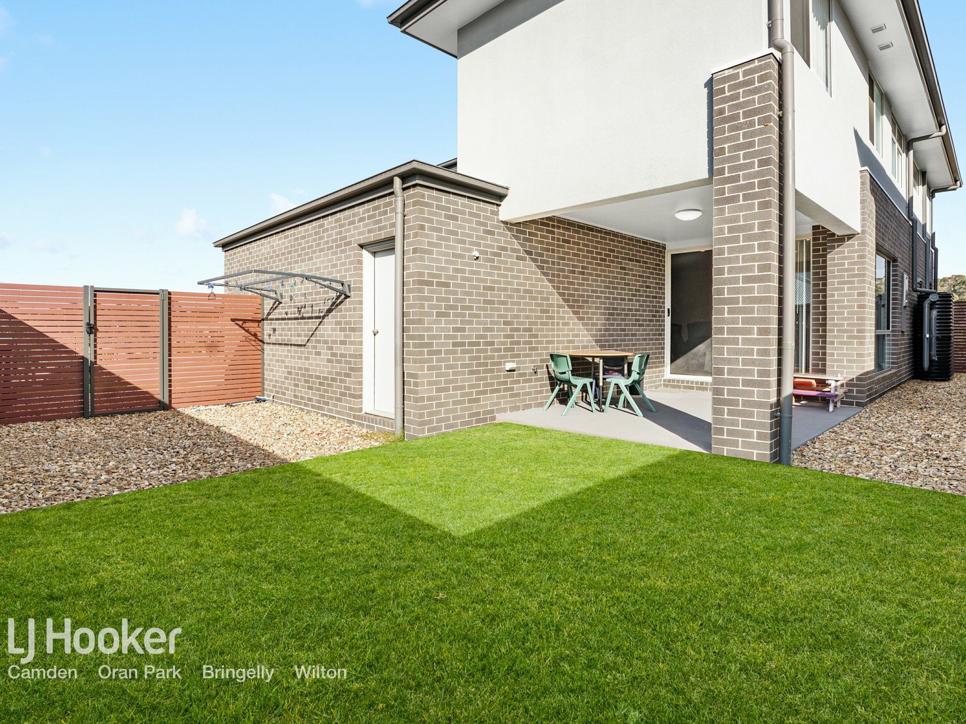 43 Vanderfield Crescent, ORAN PARK