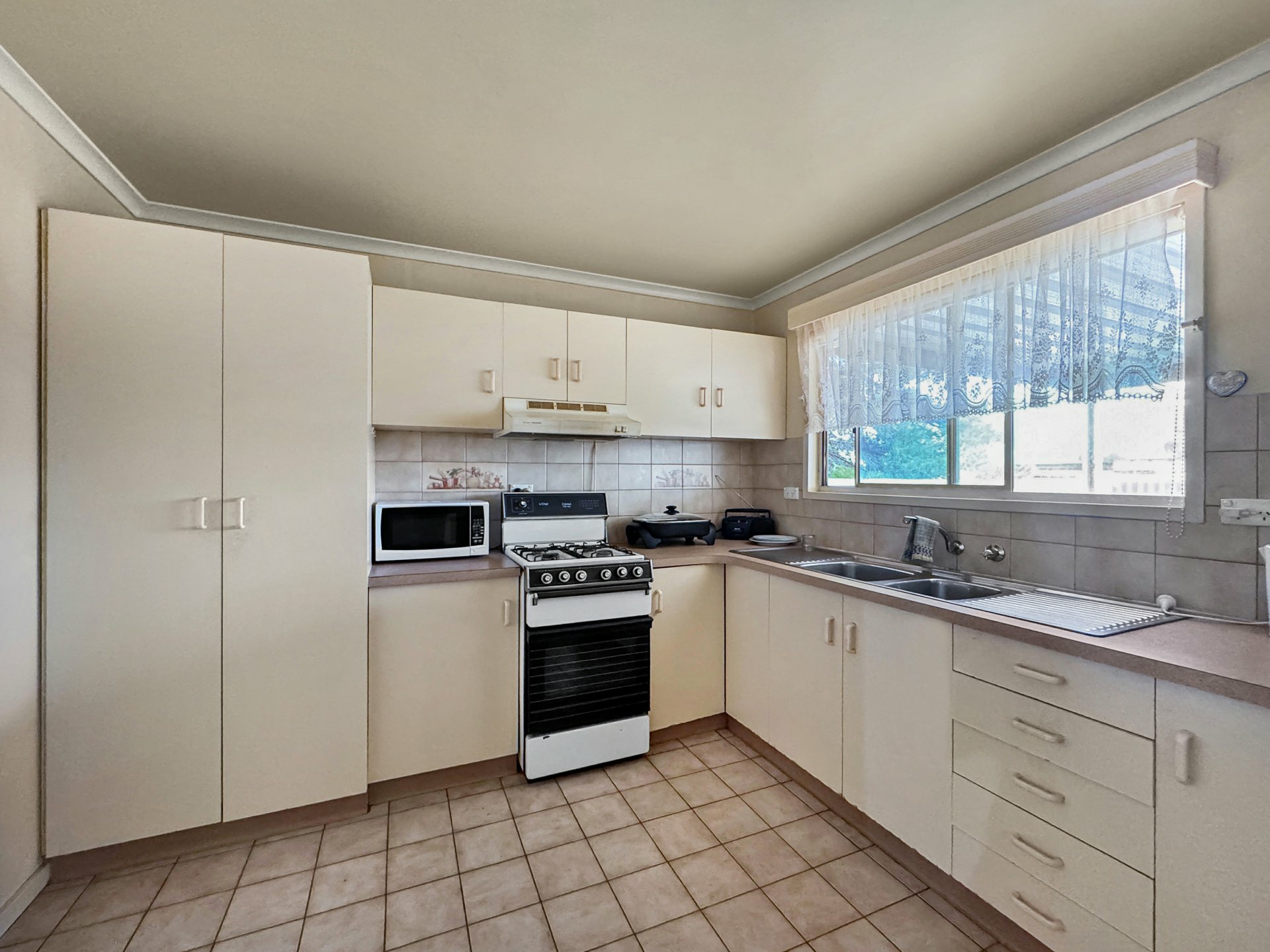 53 Ryan Street — photo 4 of 19