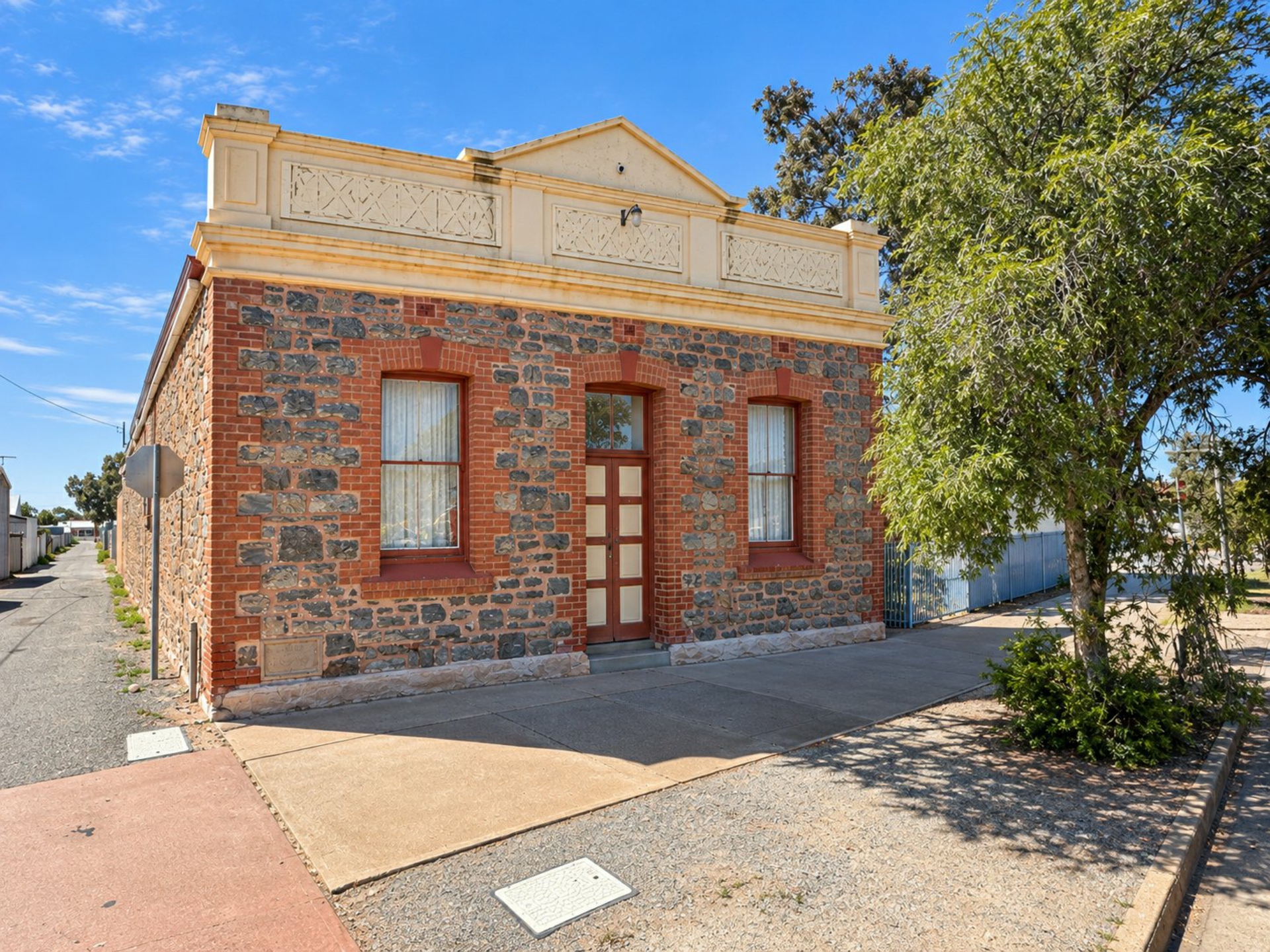 132 Oxide Street — photo from LJ Hooker Broken Hill