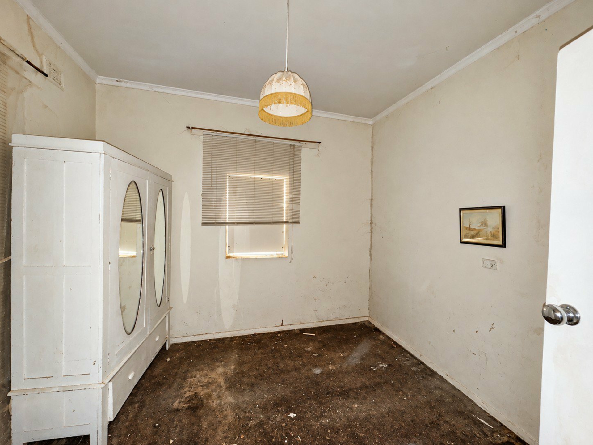 397 Eyre Street — photo 8 of 9