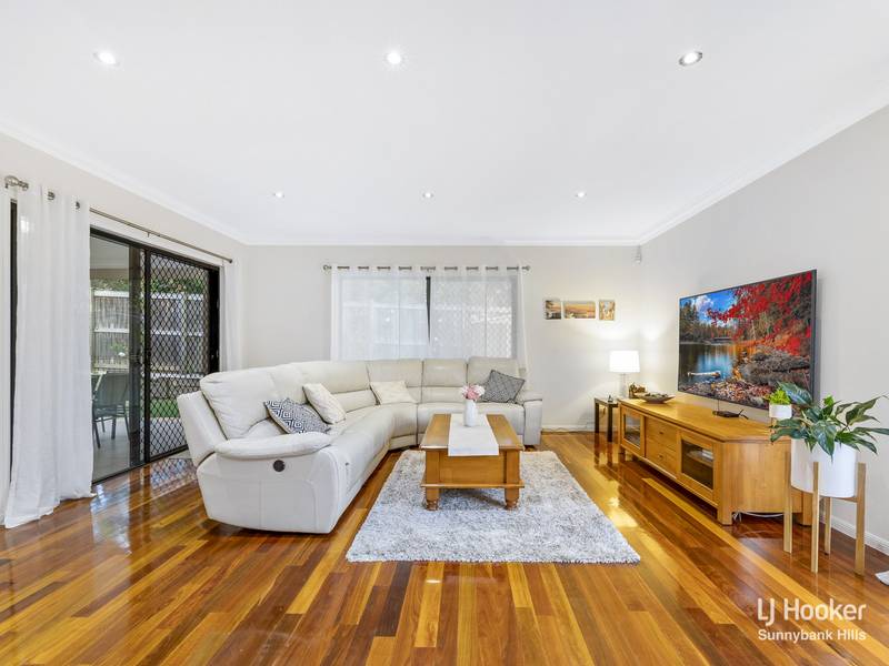 2 Trevi Close, EIGHT MILE PLAINS