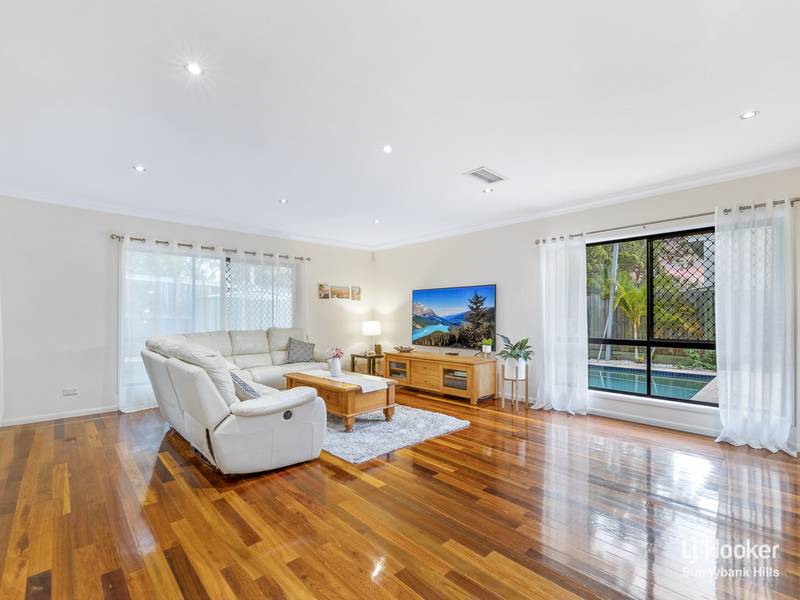 2 Trevi Close, EIGHT MILE PLAINS