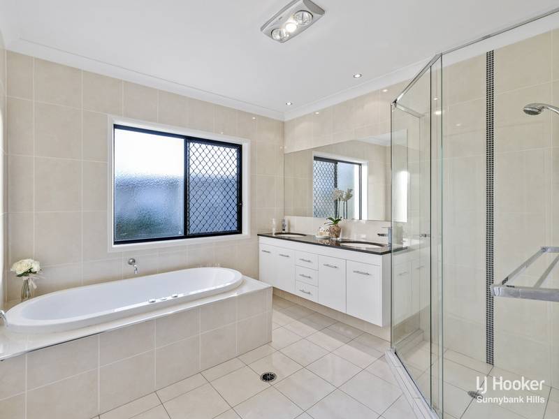 2 Trevi Close, EIGHT MILE PLAINS