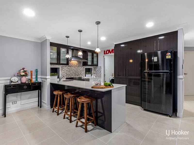 115 Cooper Crescent, ROCHEDALE
