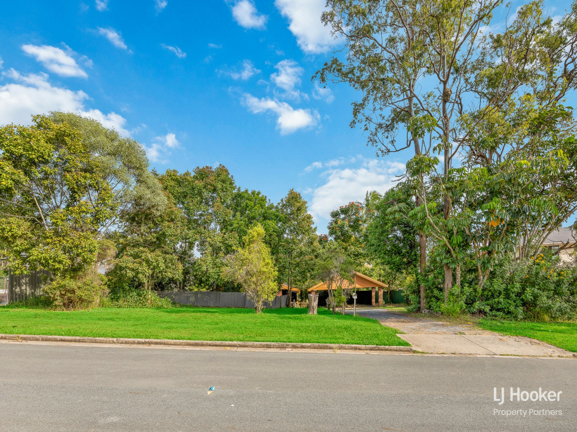 3 Rangeview Street, ROCHEDALE SOUTH