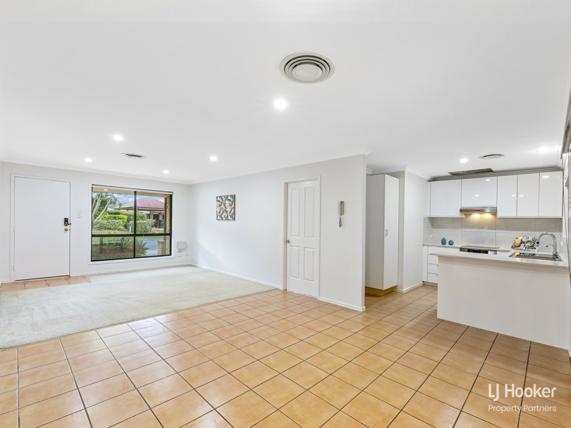 2/8 Honeysuckle Way, CALAMVALE