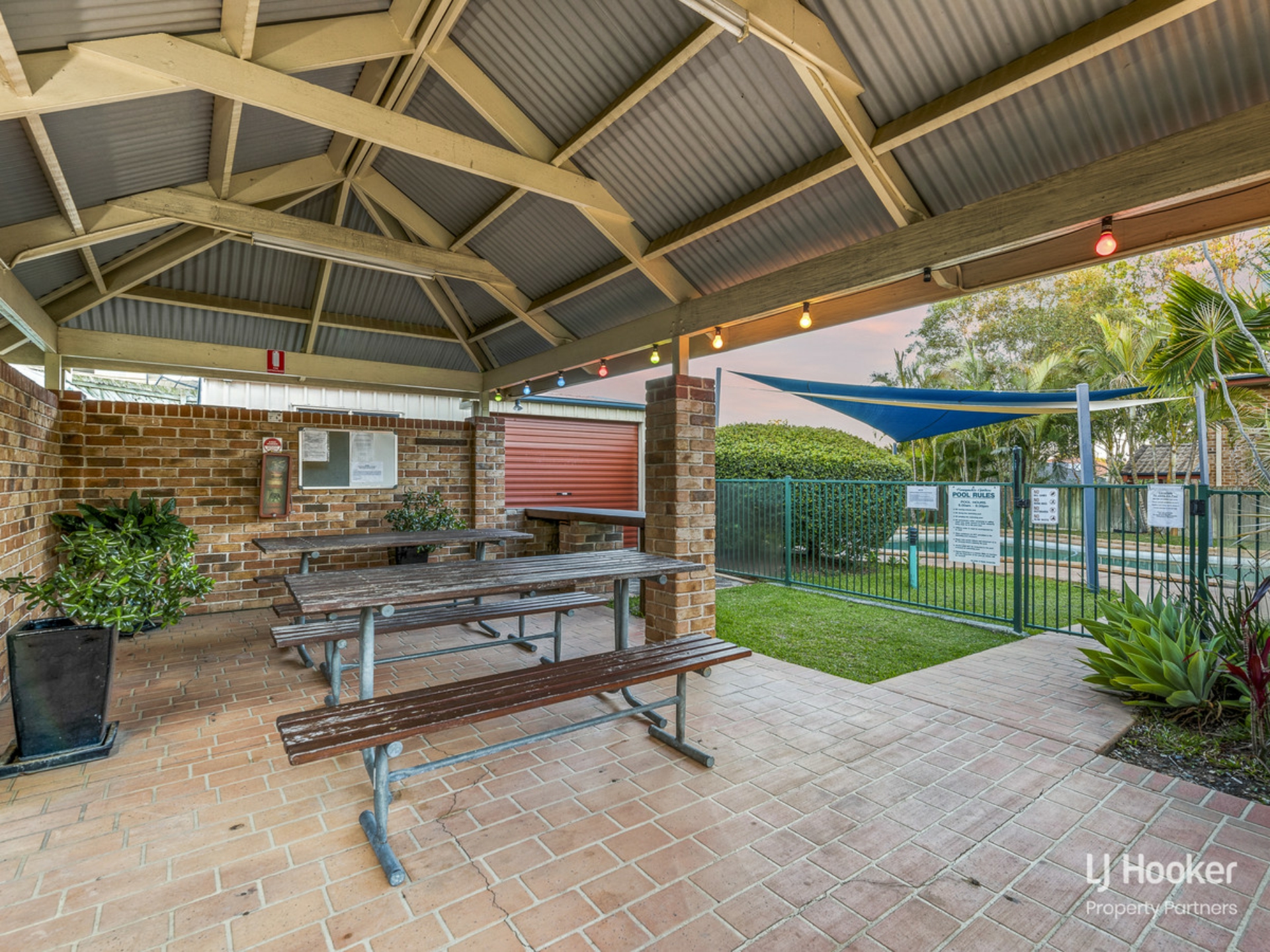 2/8 Honeysuckle Way, CALAMVALE