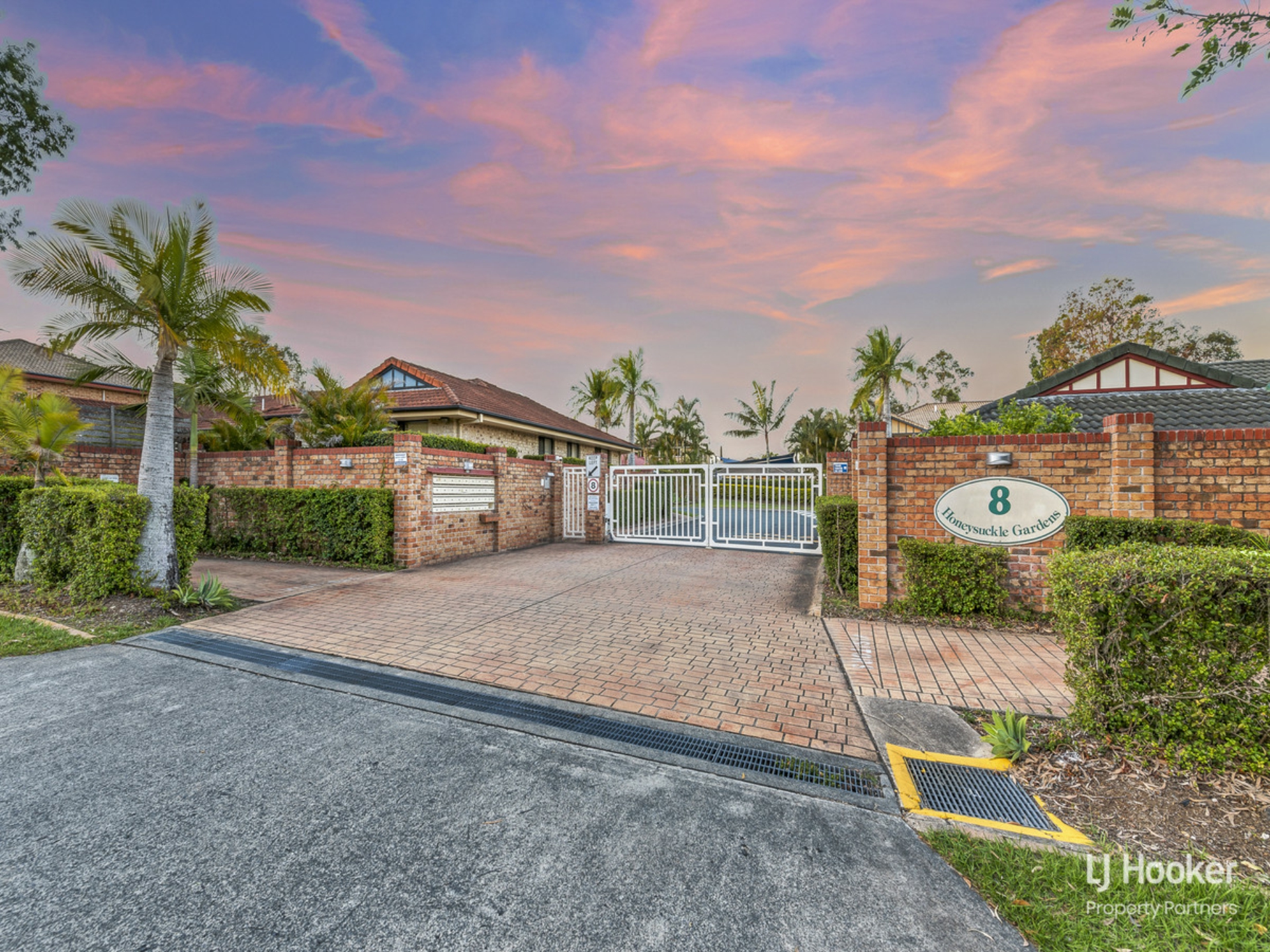 2/8 Honeysuckle Way, CALAMVALE