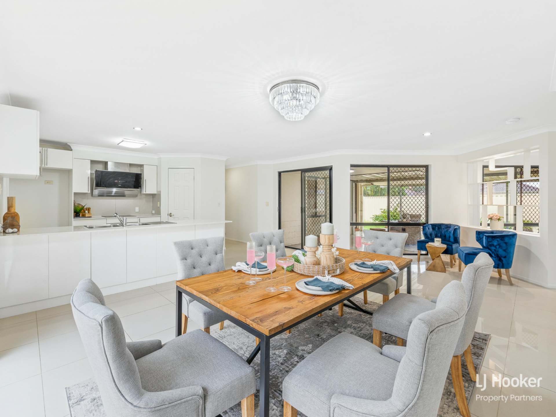 2 Hampshire Court, CALAMVALE