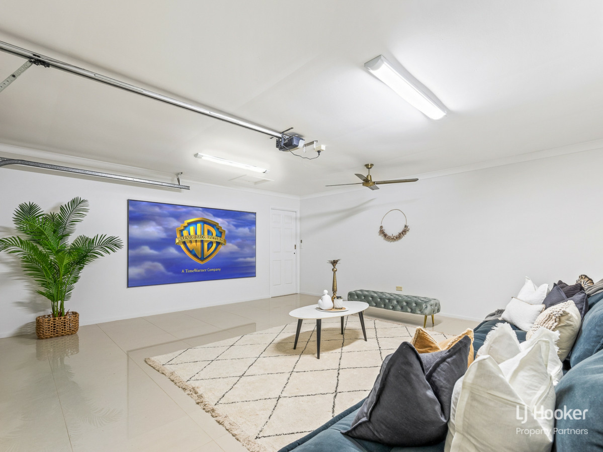 2 Hampshire Court, CALAMVALE