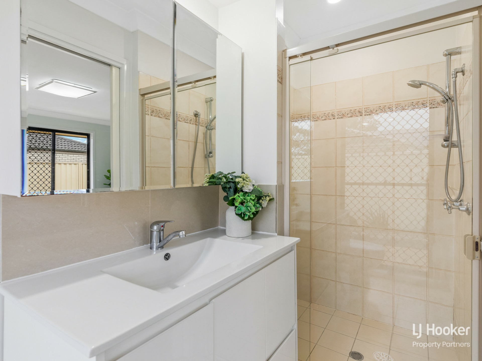 2 Hampshire Court, CALAMVALE