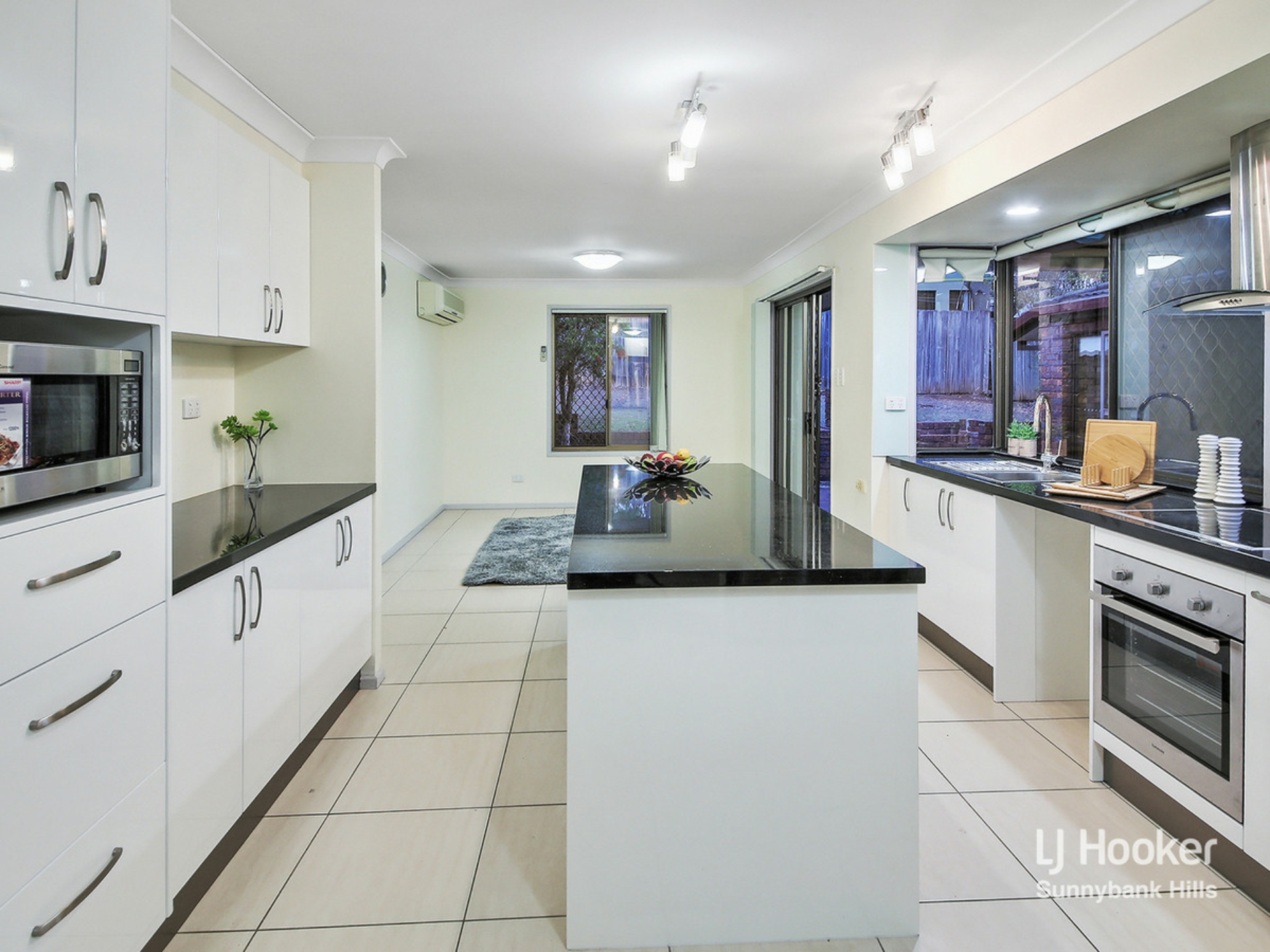 12 Bramwell Street, EIGHT MILE PLAINS