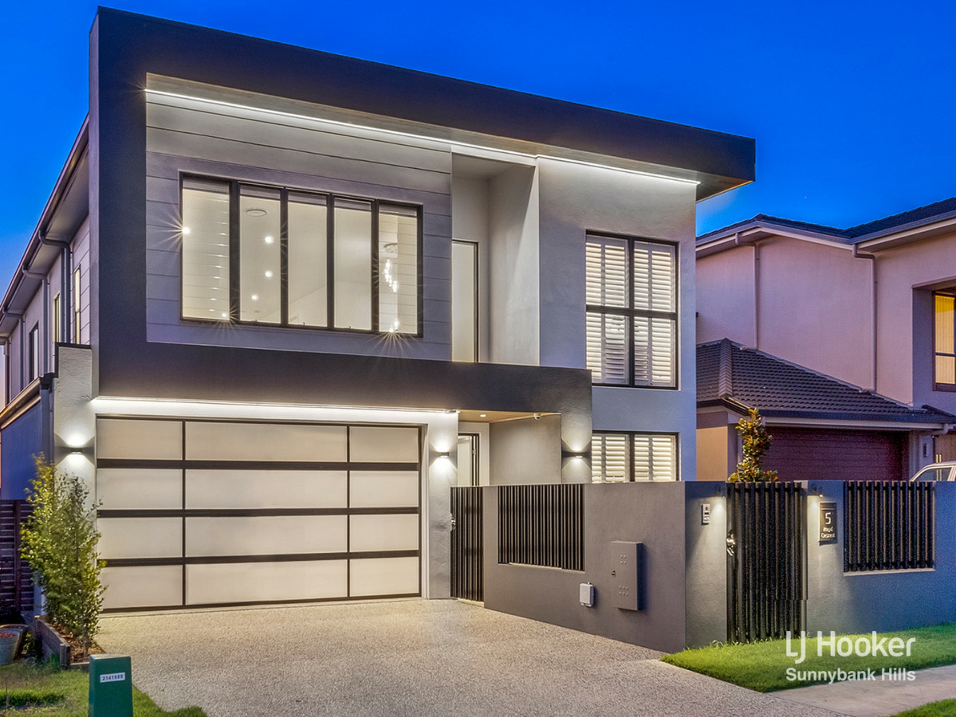 5 Royal Crescent, ROCHEDALE