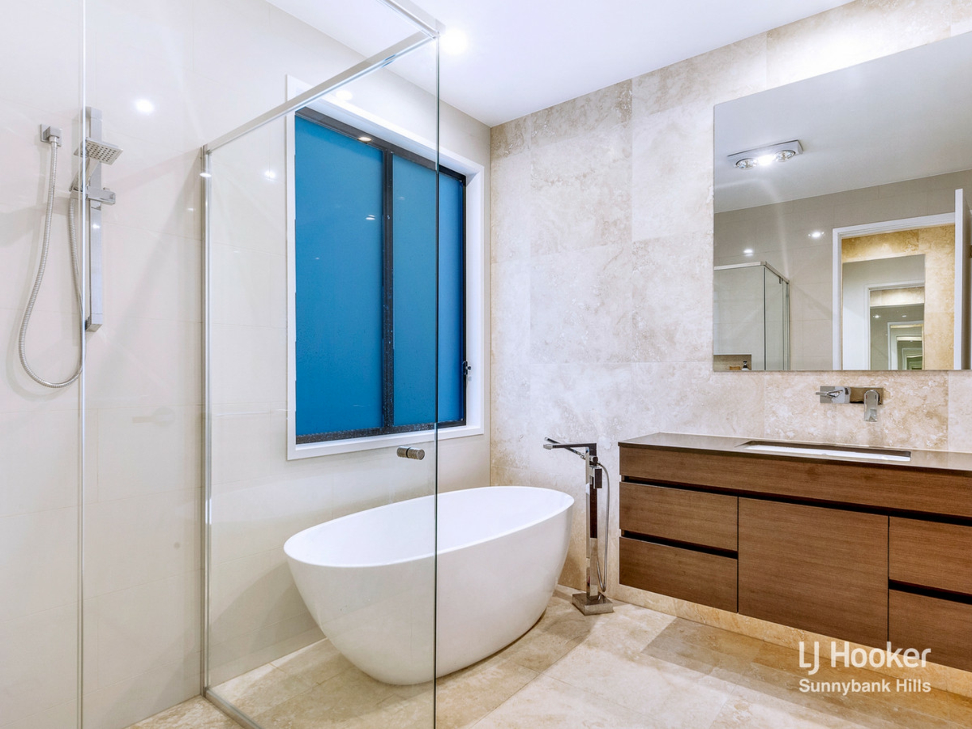 5 Royal Crescent, ROCHEDALE