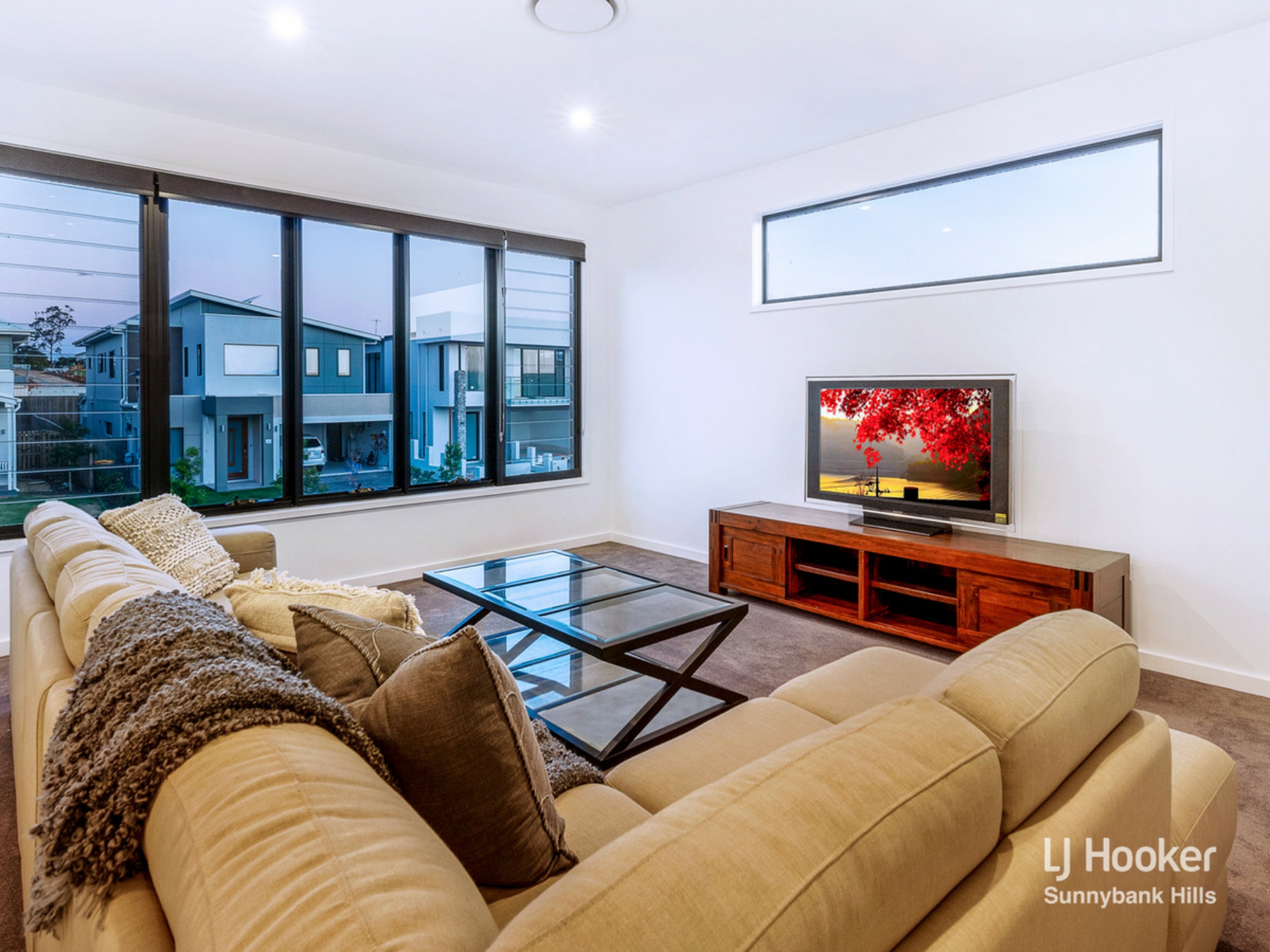 5 Royal Crescent, ROCHEDALE