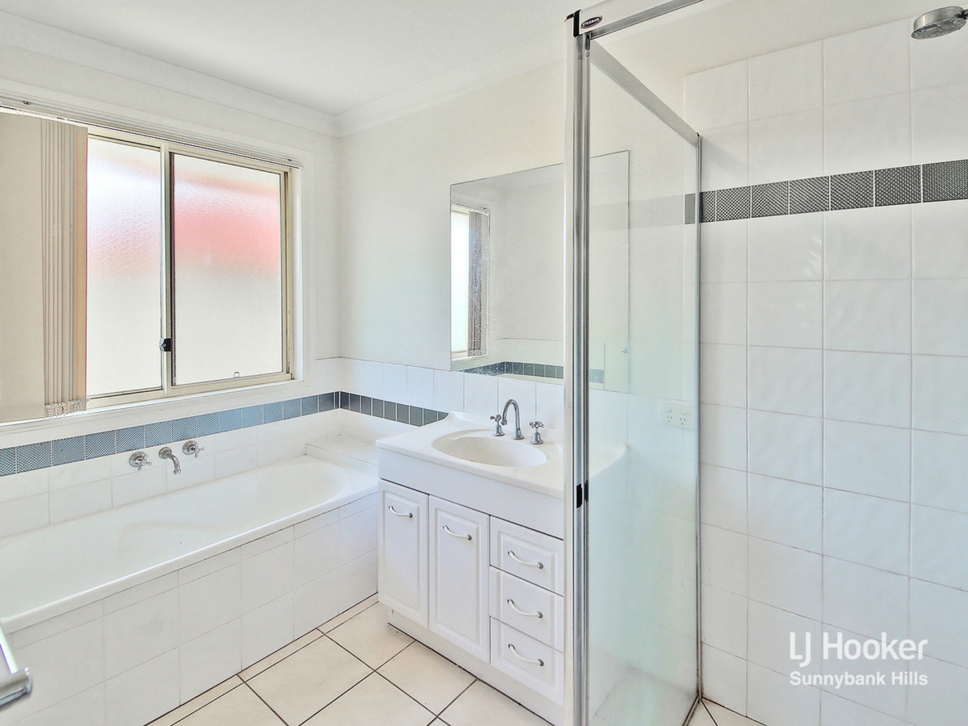 25 Tallowood Way, SUNNYBANK HILLS