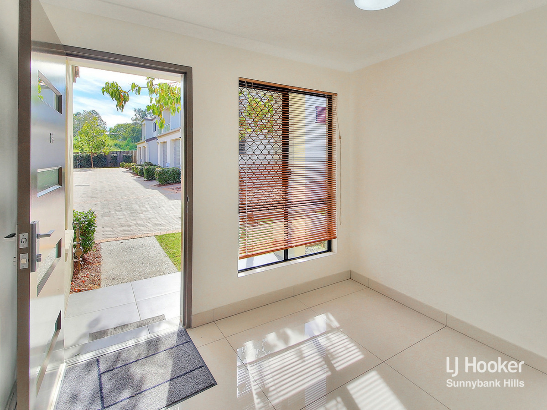 16/1 Jaffa Crescent, CALAMVALE