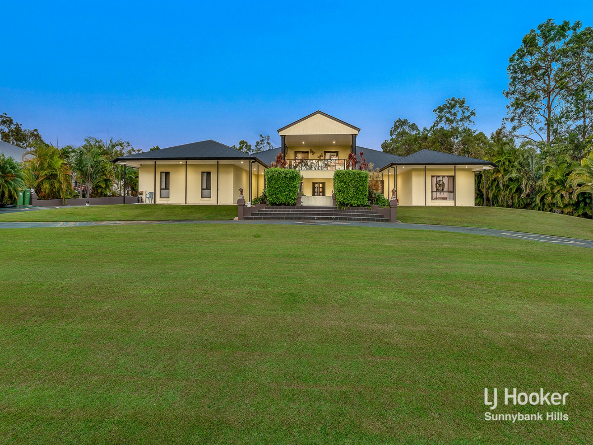 39-43 Woodend Court, Park Ridge