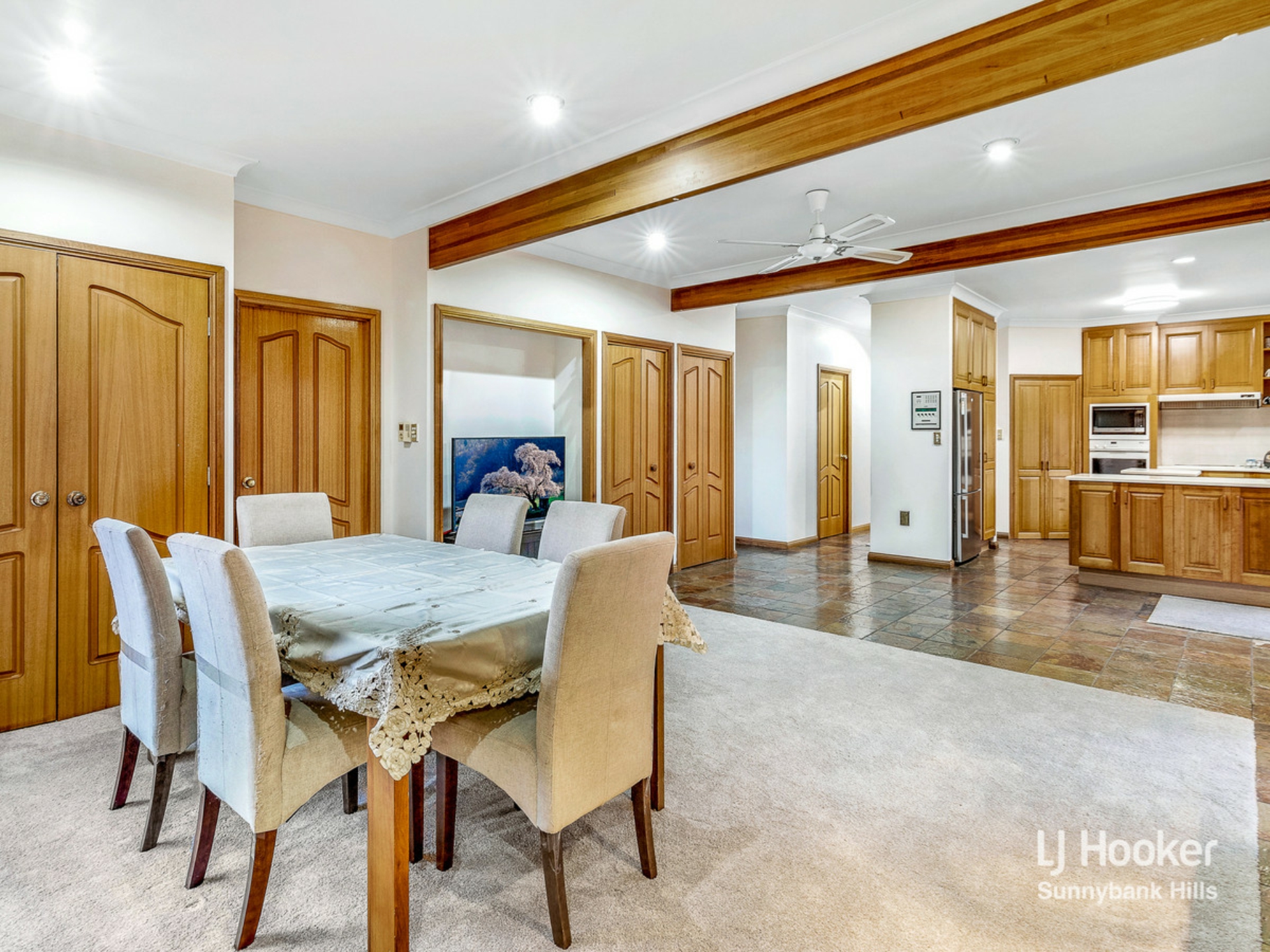 4 Gleneagles Court, SUNNYBANK
