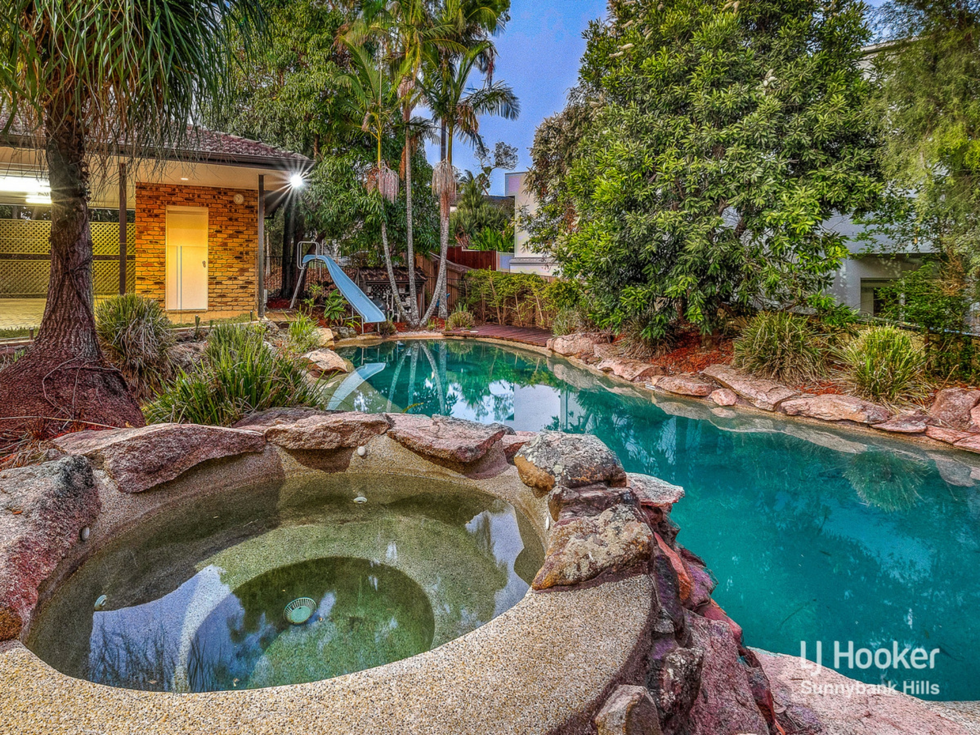 4 Gleneagles Court, SUNNYBANK