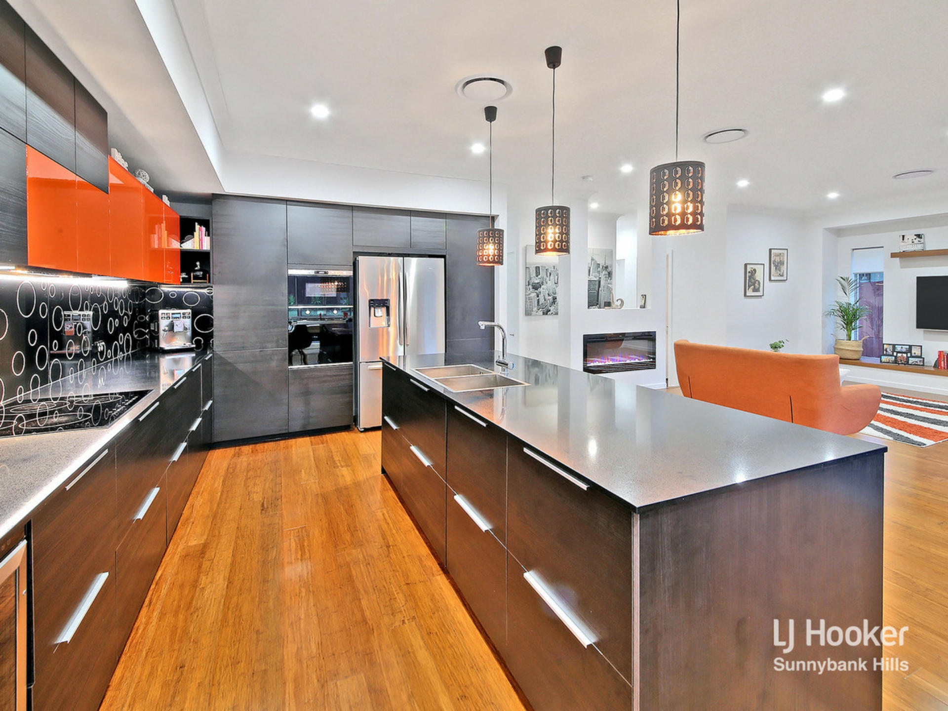 6 Sunshine Place, EIGHT MILE PLAINS