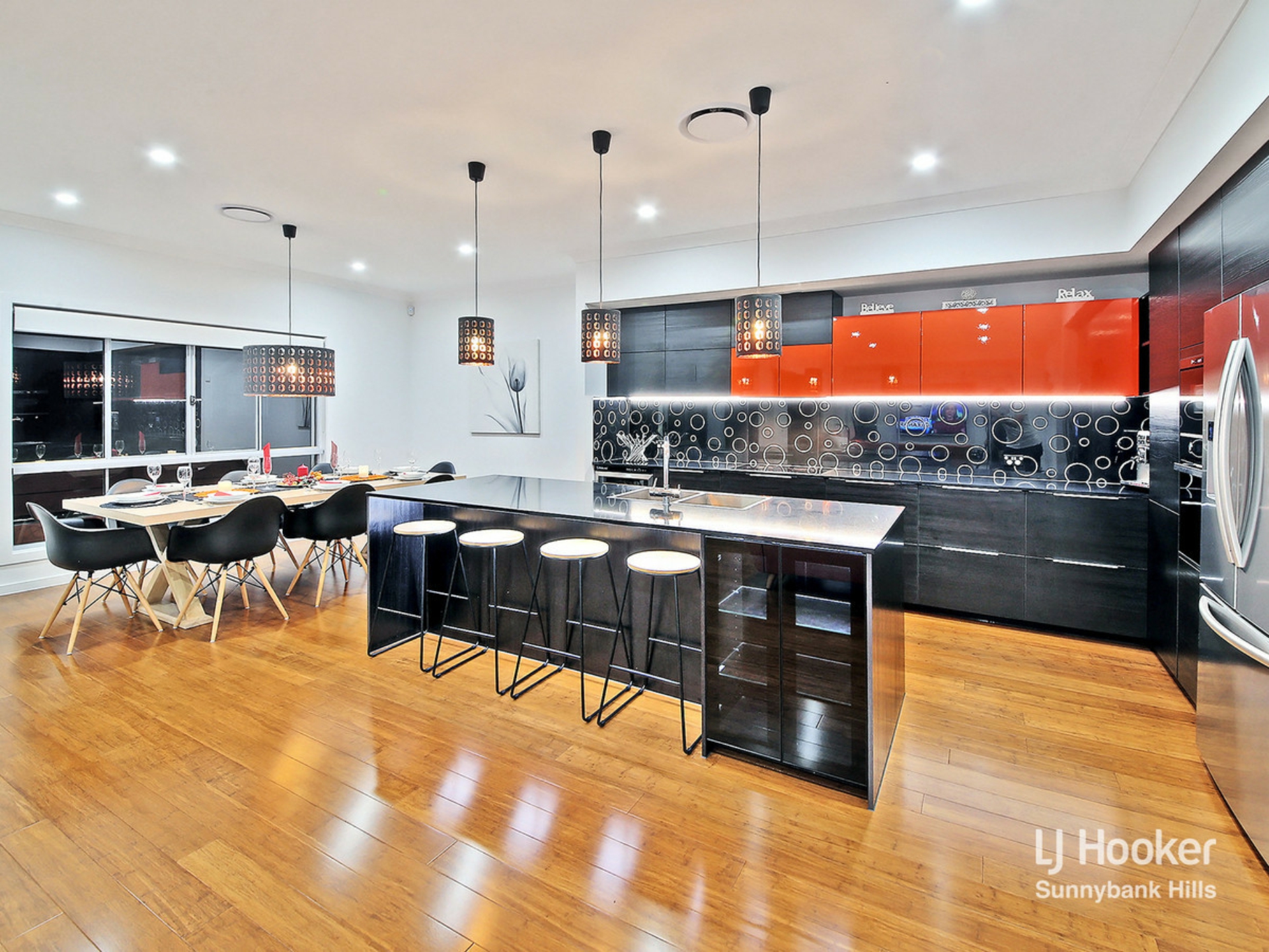6 Sunshine Place, EIGHT MILE PLAINS