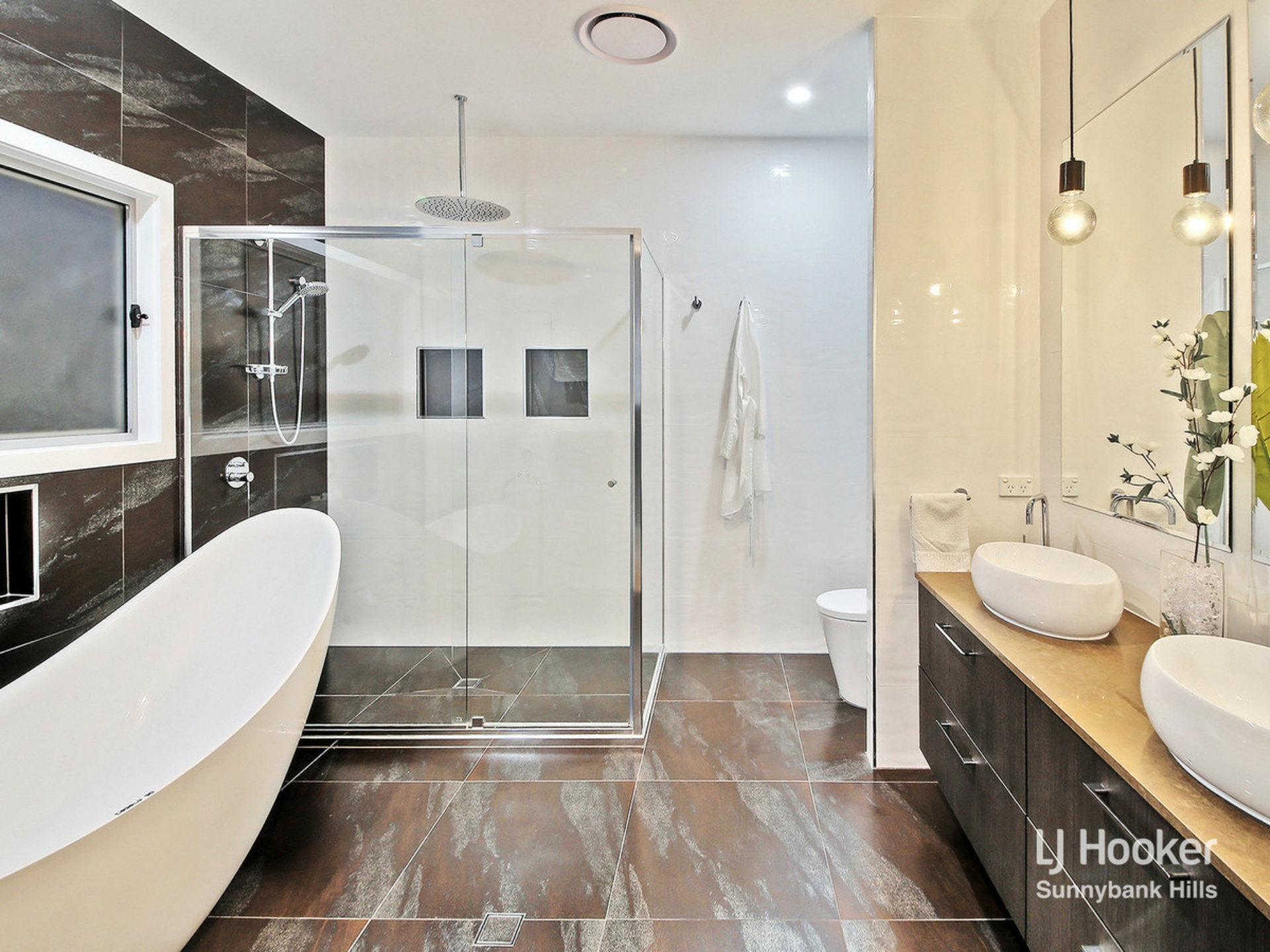 6 Sunshine Place, EIGHT MILE PLAINS