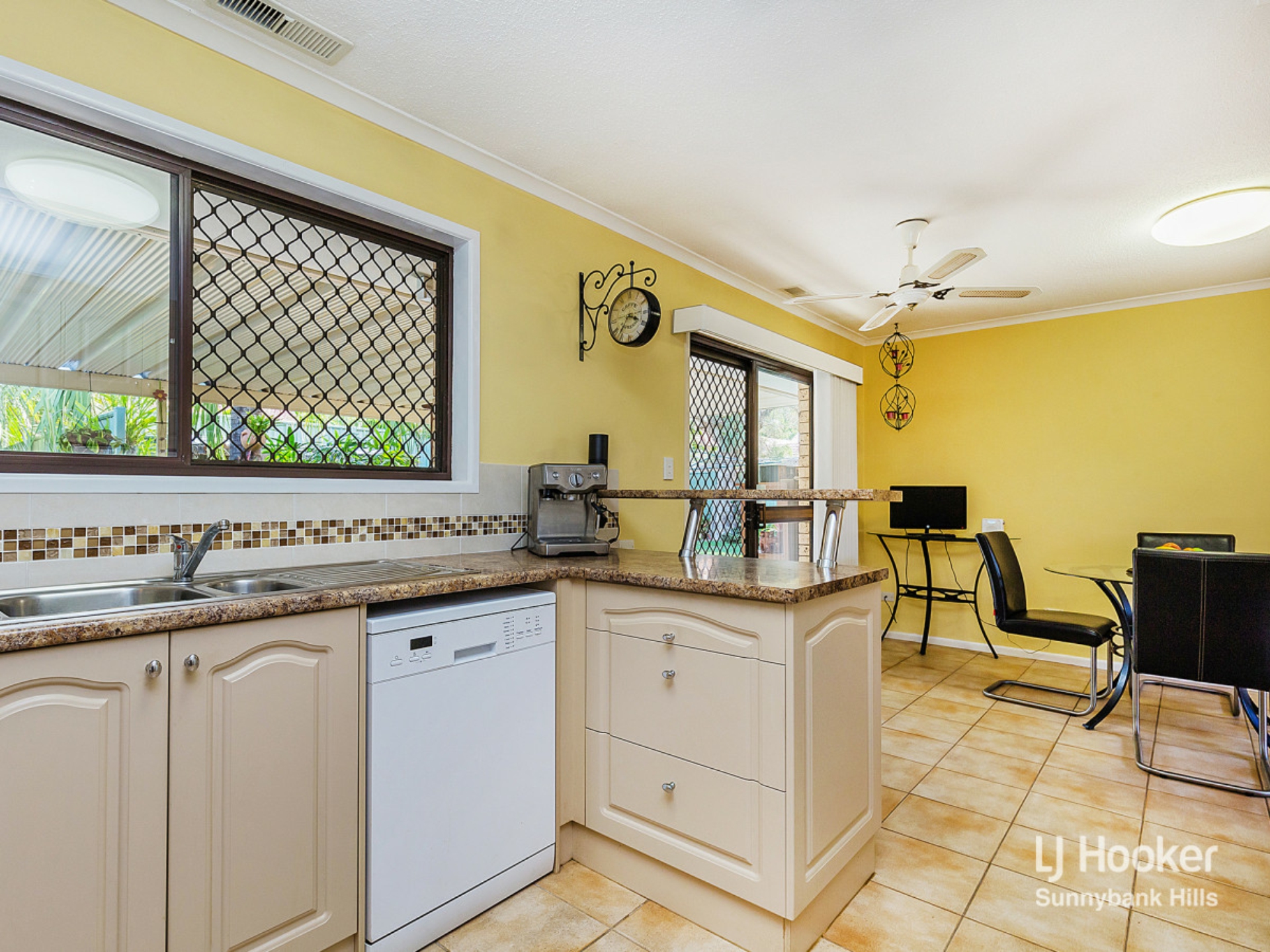 3 Albezia Street, ALGESTER
