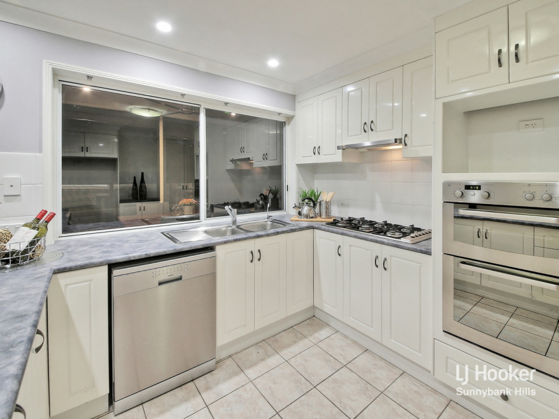 16 Juxgold Place, CALAMVALE