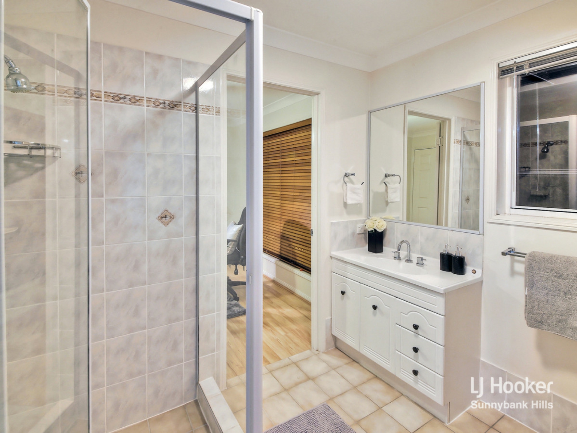 16 Juxgold Place, CALAMVALE