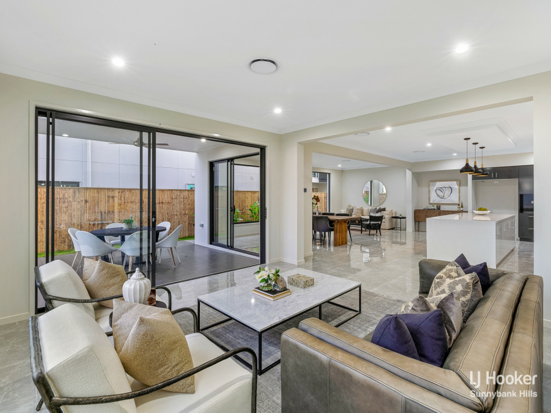 2 Amethyst Street, ROCHEDALE