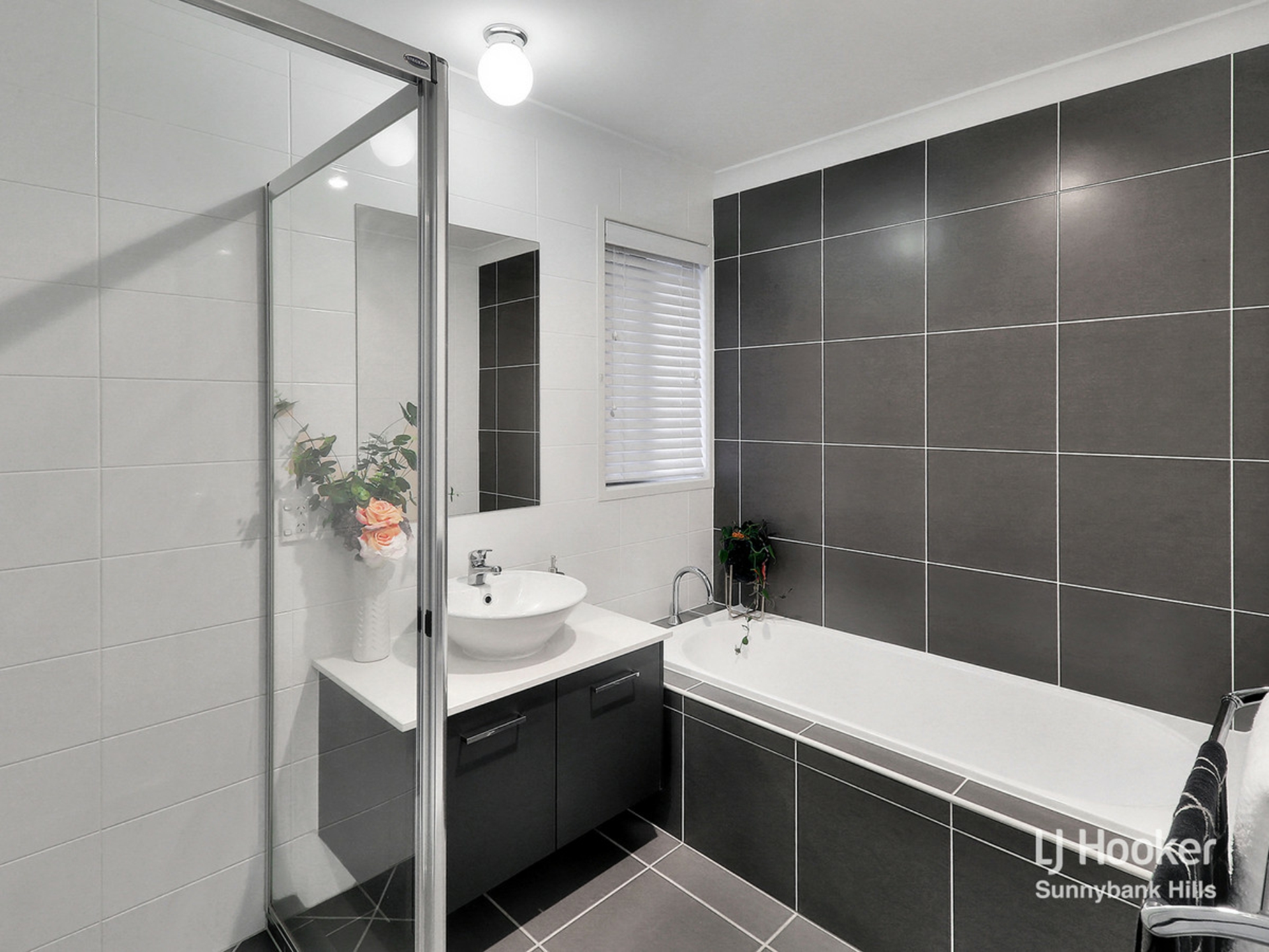 27 Collett Street, EIGHT MILE PLAINS