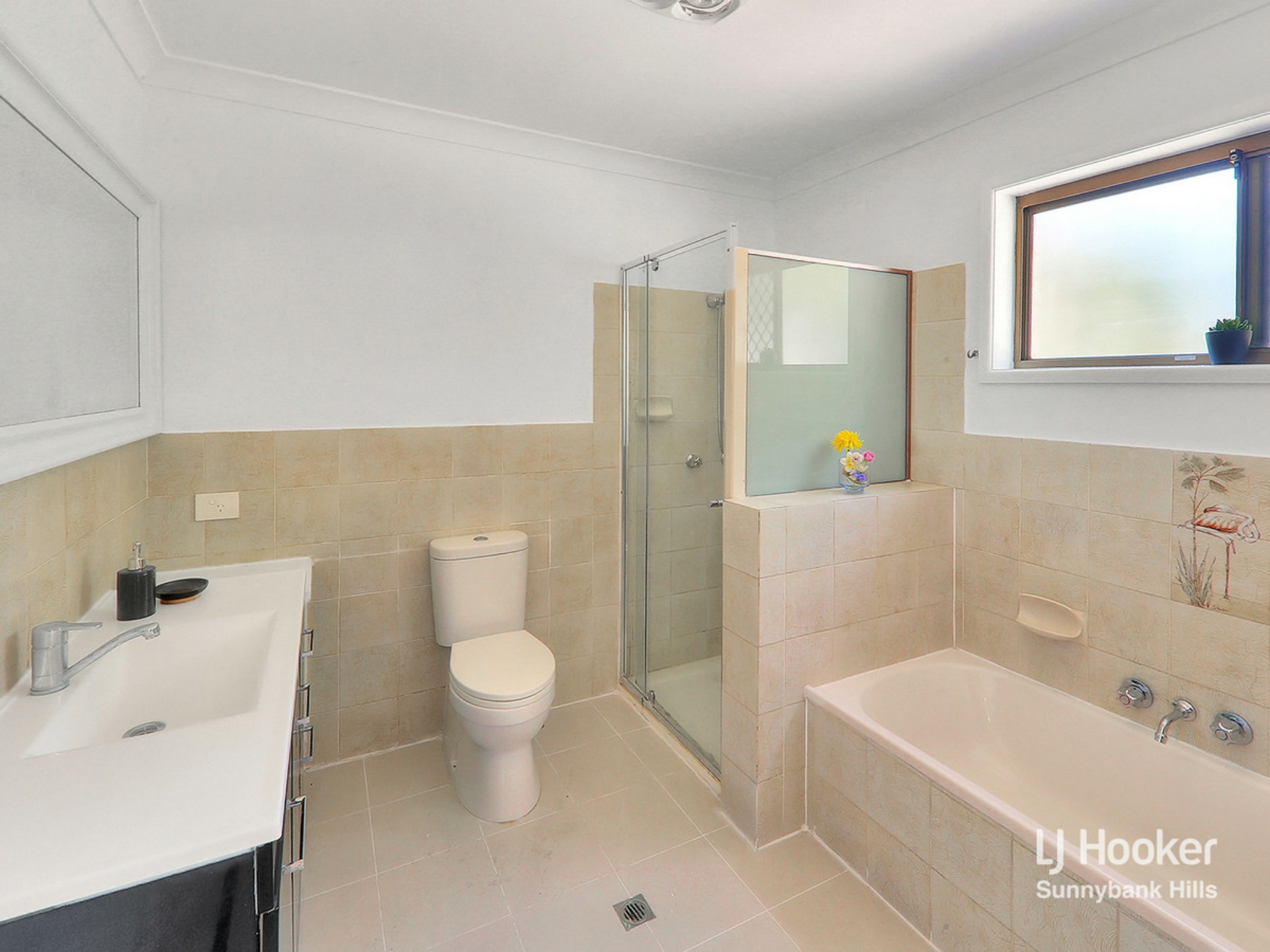 6 Nutwood Street, SUNNYBANK HILLS