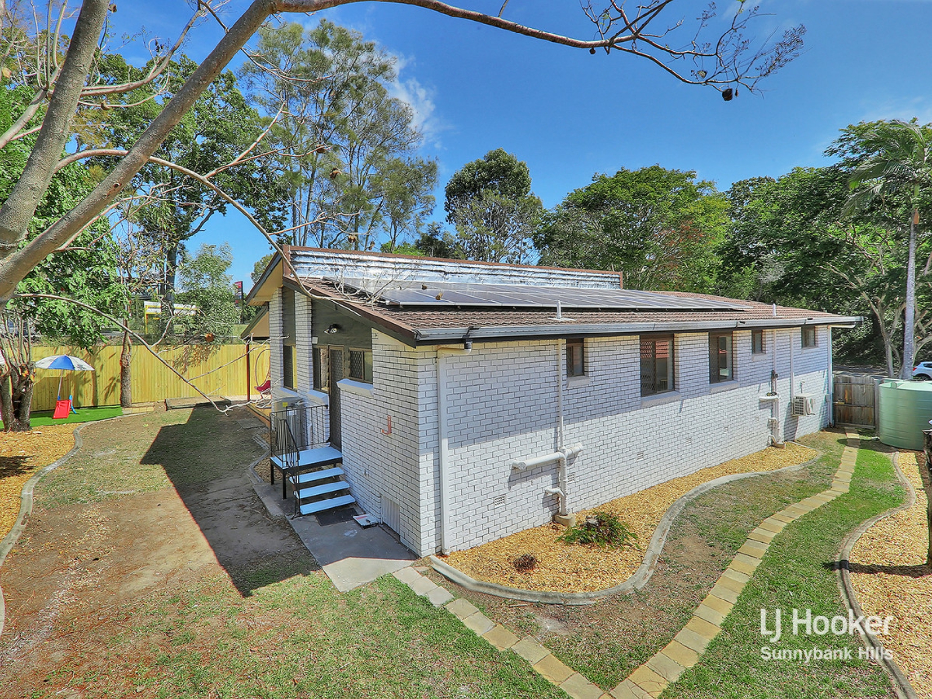 6 Nutwood Street, SUNNYBANK HILLS